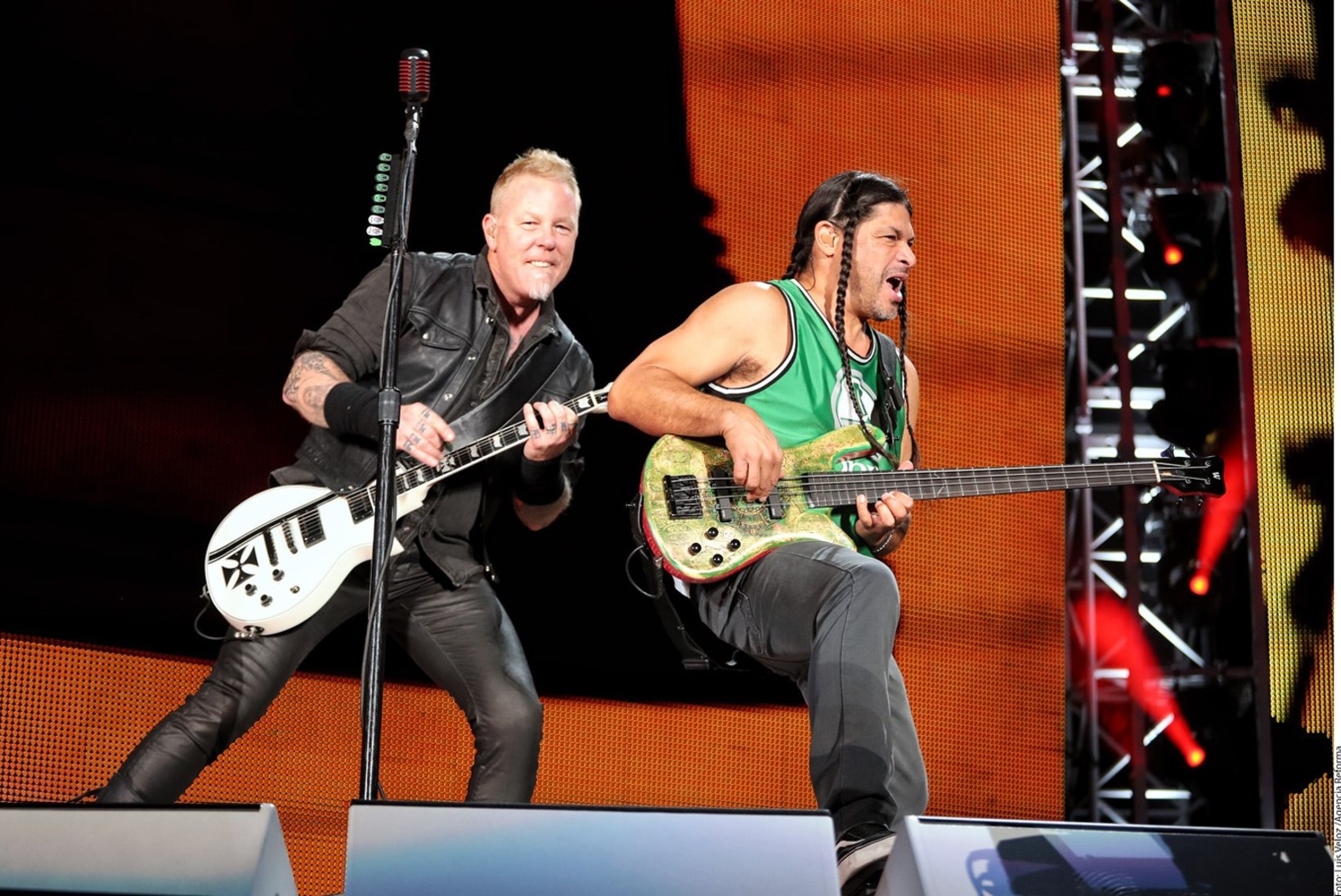 Korn värbas oma ridadesse Metallica bassimehe 12aastase poja