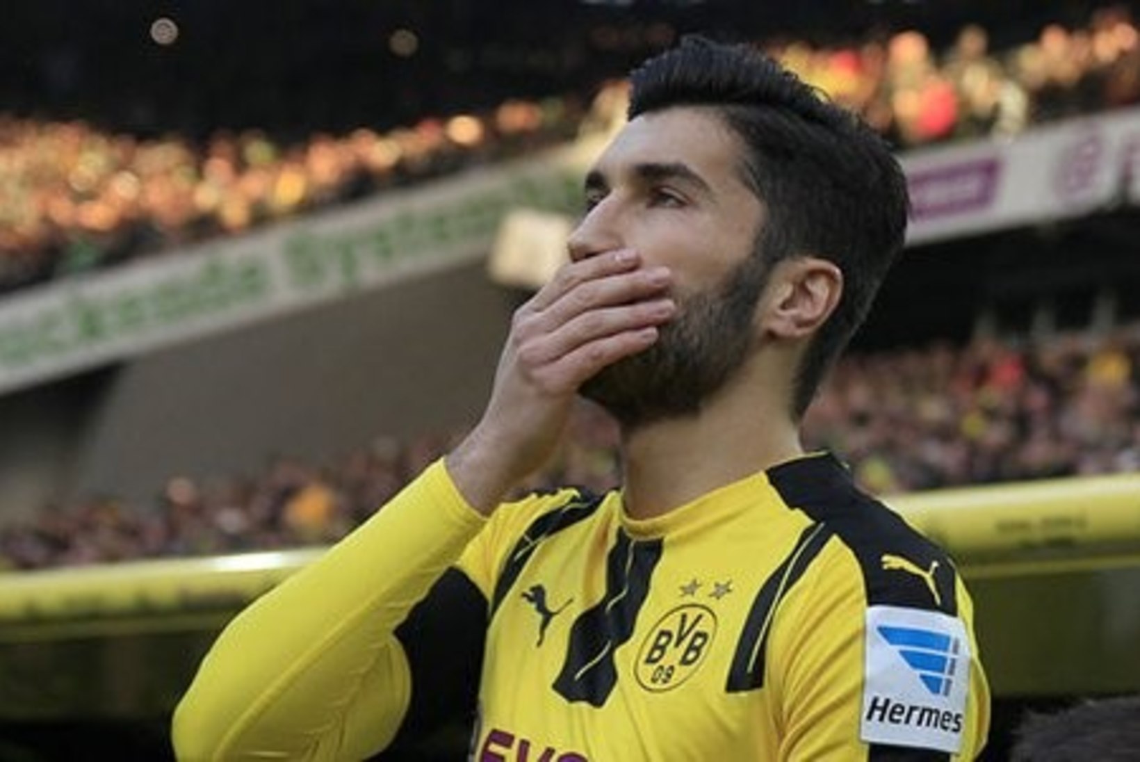 VIDEO | Vaimselt murtud Dortmundi poolkaitsja: ma ei mõelnud täna väljakul olles jalgpallist 