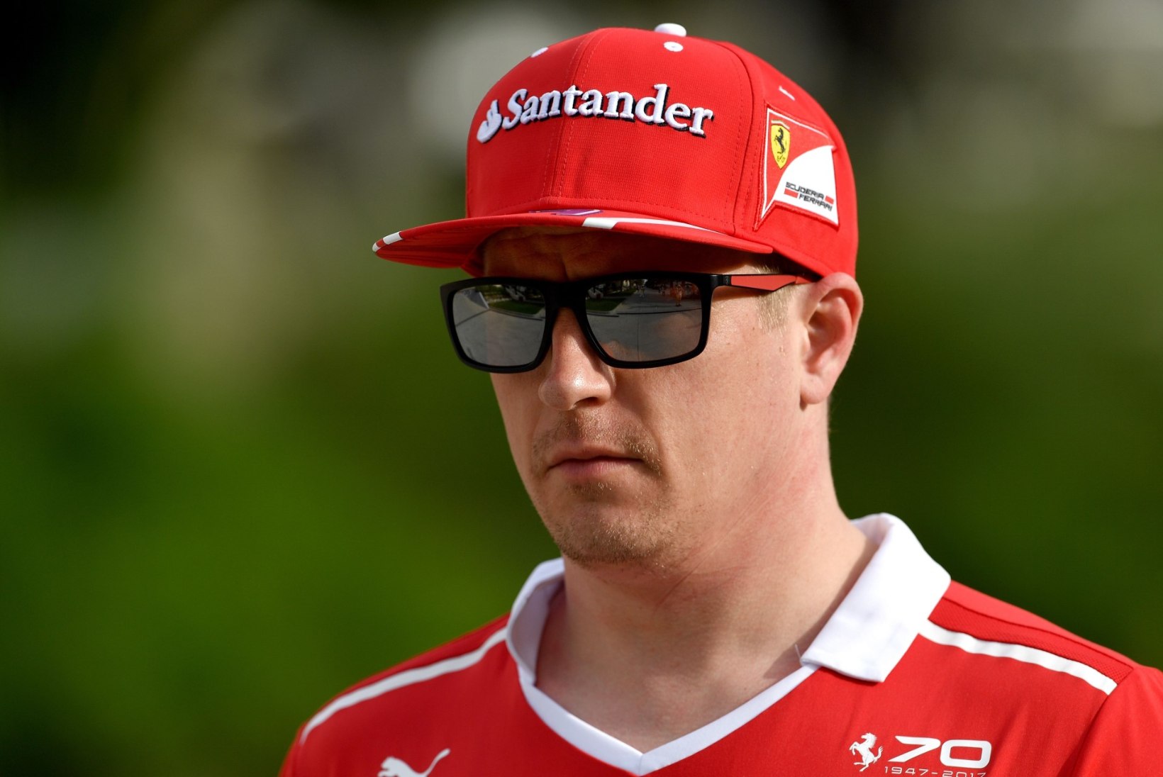 Vormeliäss Räikkönen raputab endale tuhka pähe: mul on liiga kaua aega läinud