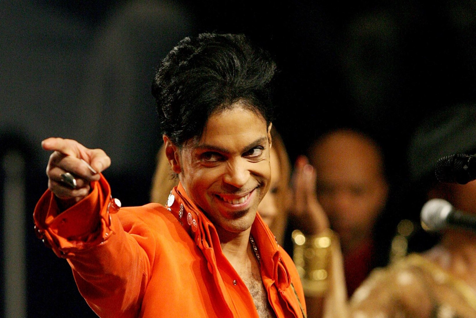 Omaksed keelasid Prince’i surma-aastapäeval miniplaati avaldada
