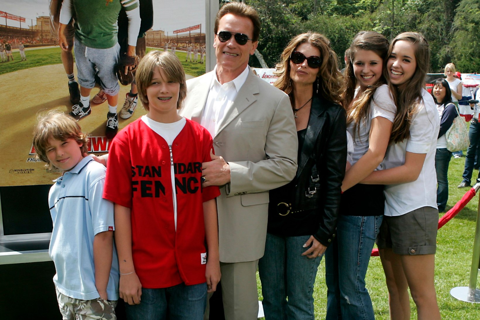 EI MINGIT SARNASUST? Arnold Schwarzeneggeri poeg ei sarnane küll isaga...