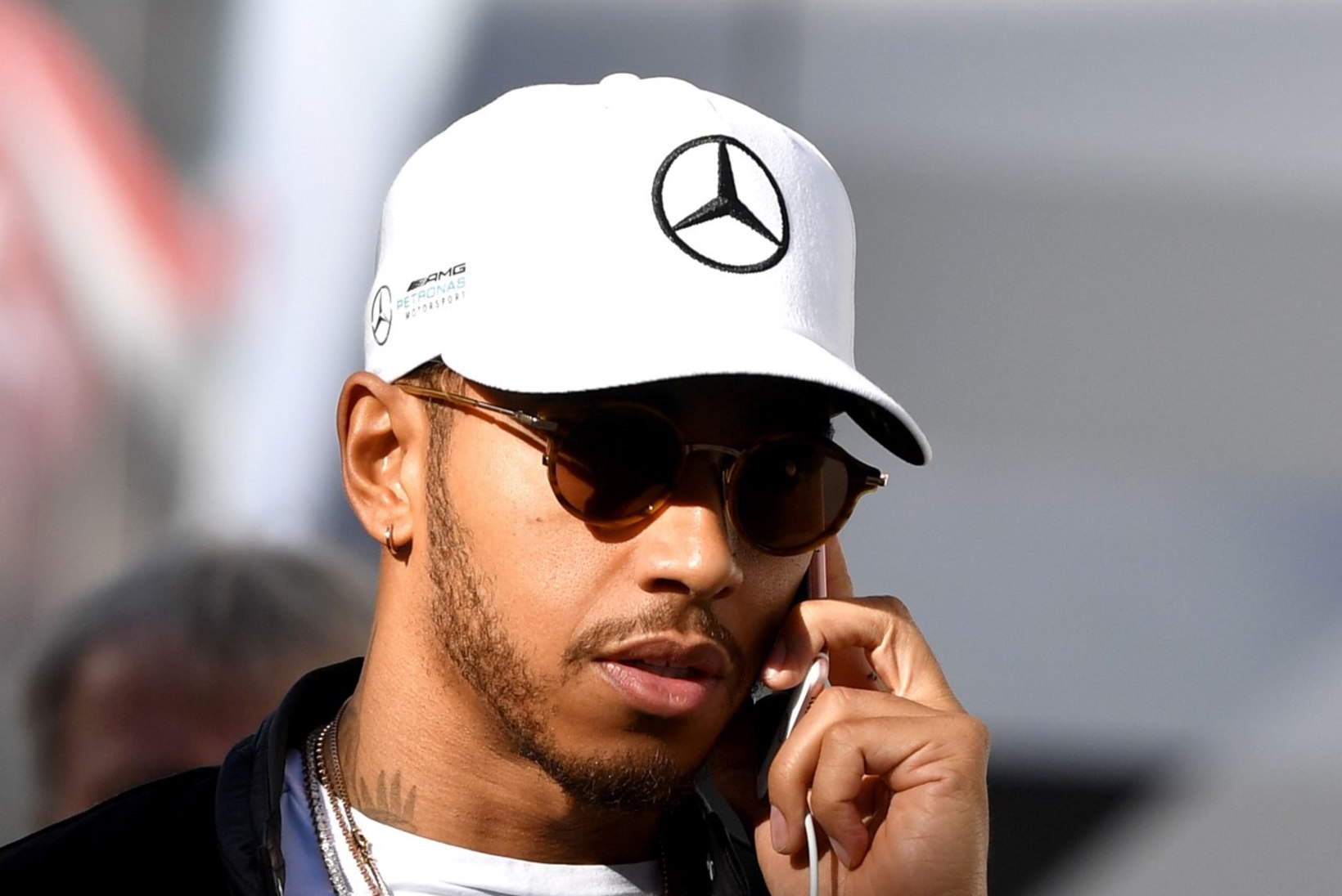 Lewis Hamilton toetab tiimikorraldusi ainult erilistel asjaoludel