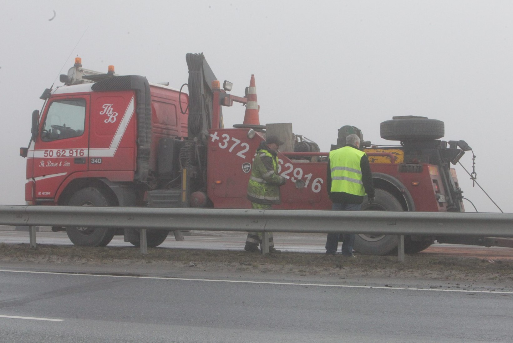 FOTOD | KAOOTILINE VAATEPILT: Tallinna ringteel sattus avarisse paarkümmend sõidukit