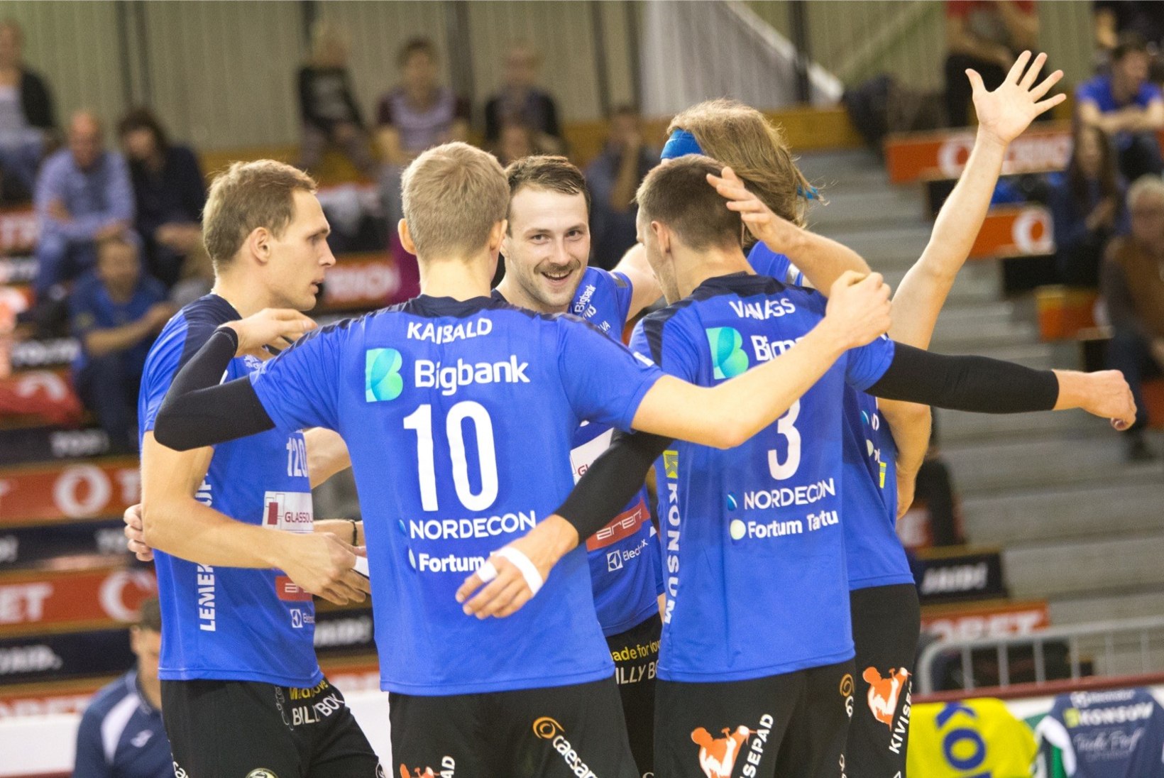 Tartu ja Rakvere võrkpalliklubid pidasid haarava poolfinaalseeria avalahingu
