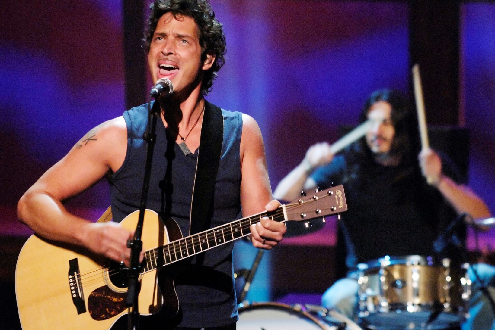Politsei kahtlustab, et Soundgardeni solist võttis endalt ise elu