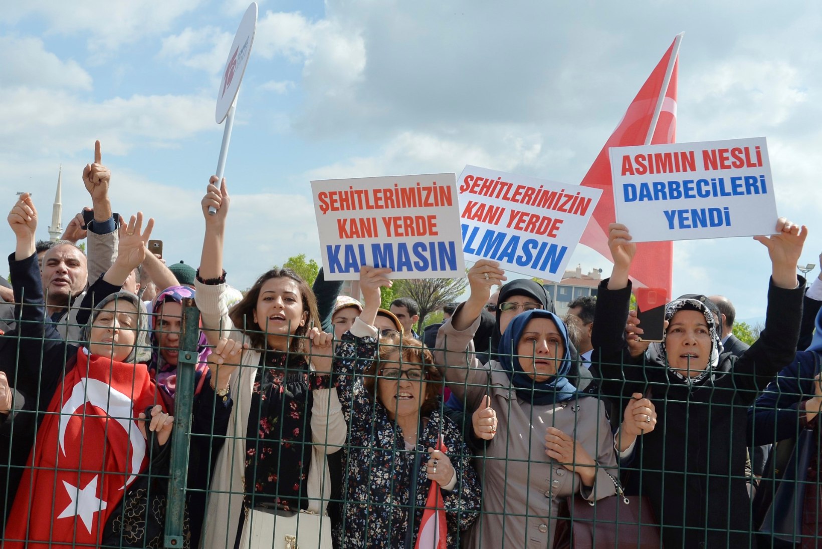 PILTUUDIS | Türgis algas kohus riigipöördekatse korraldajate üle