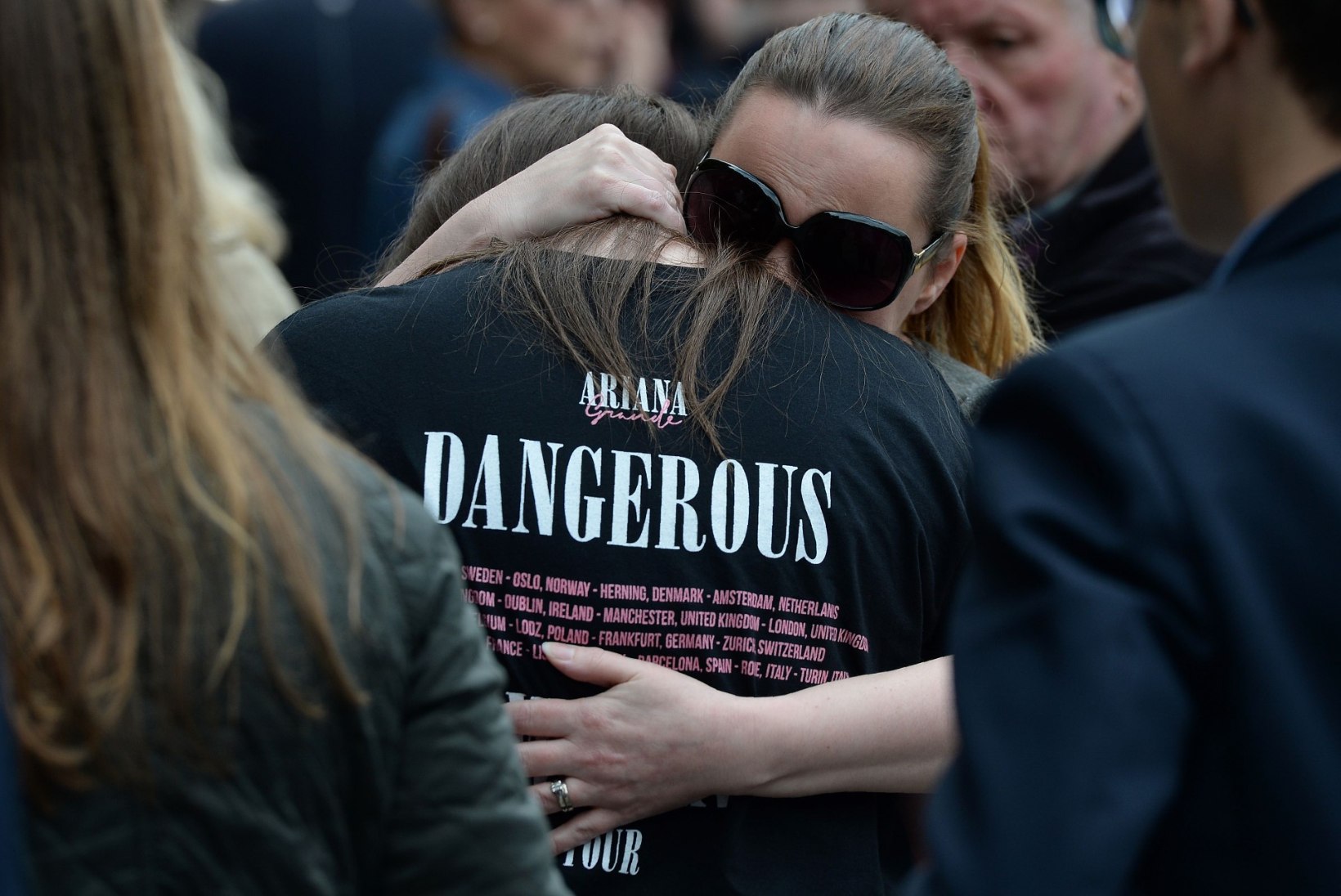 Kas Ariana Grande on lubanud tasuda Manchesteri terrorirünnaku ohvrite matusekulud?