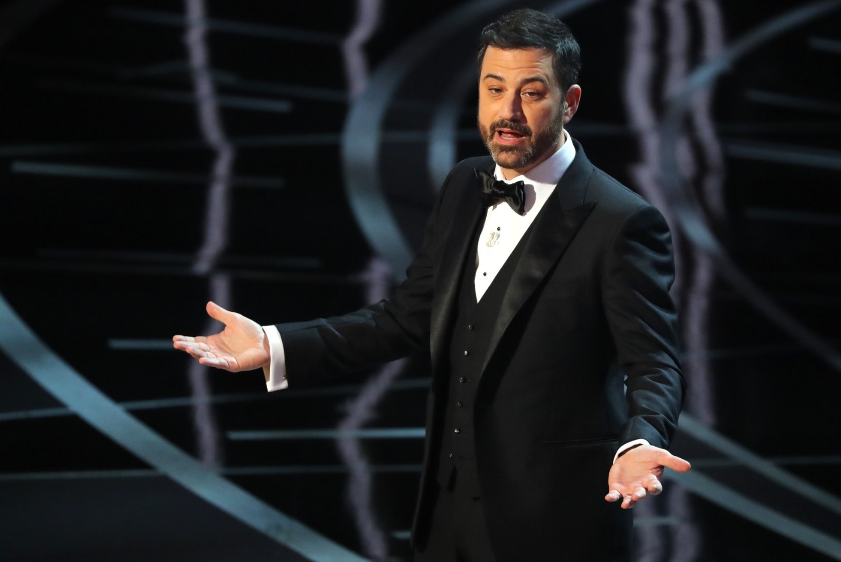 Jimmy Kimmel jätkab fopaale vaatamata Oscarite gala juhina