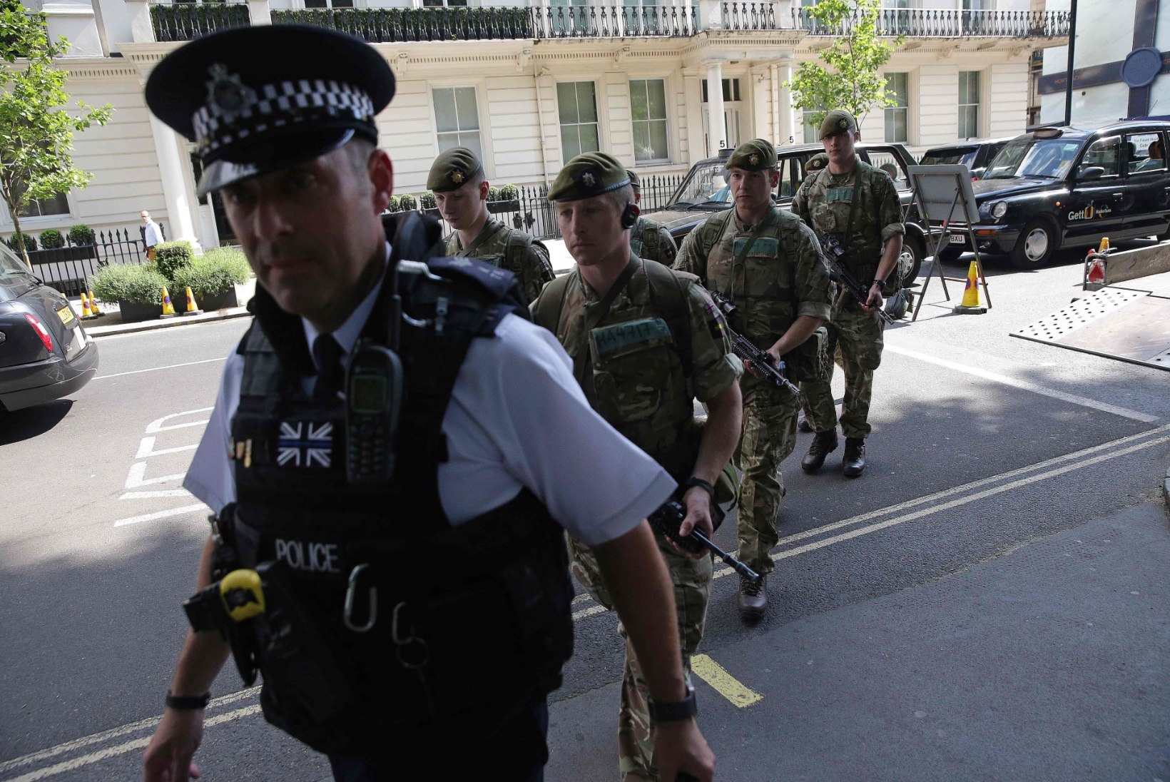Manchester Arena terrorist oli kõigest käsutäitja, politsei otsib pommi valmistajat