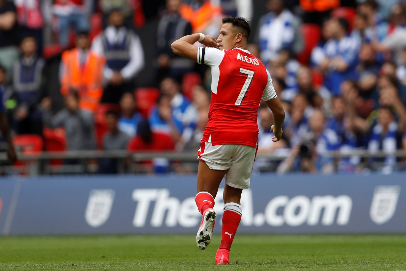 GALERII | Sanchez ja Ramsey tõid Arsenalile ülimagusa karikavõidu