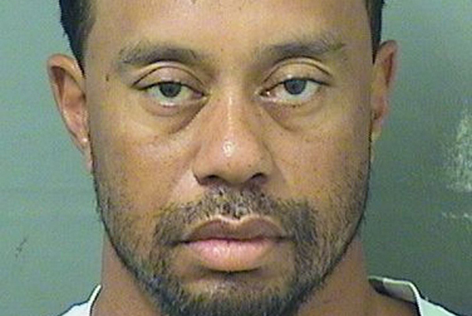 Tiger Woods tabati autoroolist alkoholijoobes