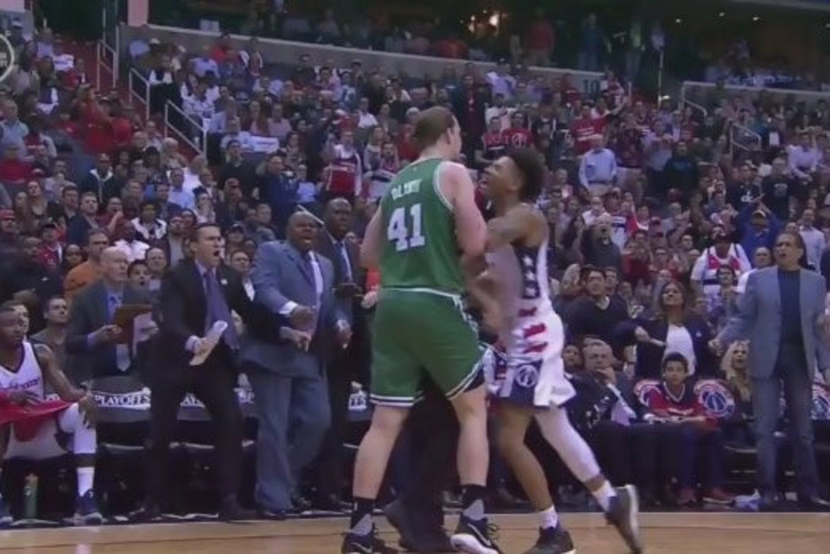 VIDEO | Boston Celticsi ja Washington Wizardsi mängijate vahel läks äärepealt kakluseks