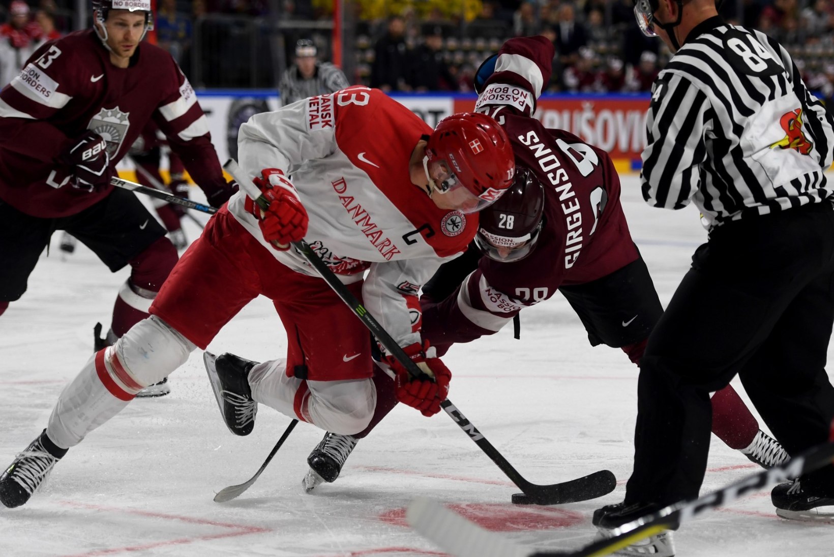 GALERII | Läti alustas jäähoki MMi võiduga, Šveits andis käest neljaväravalise edu