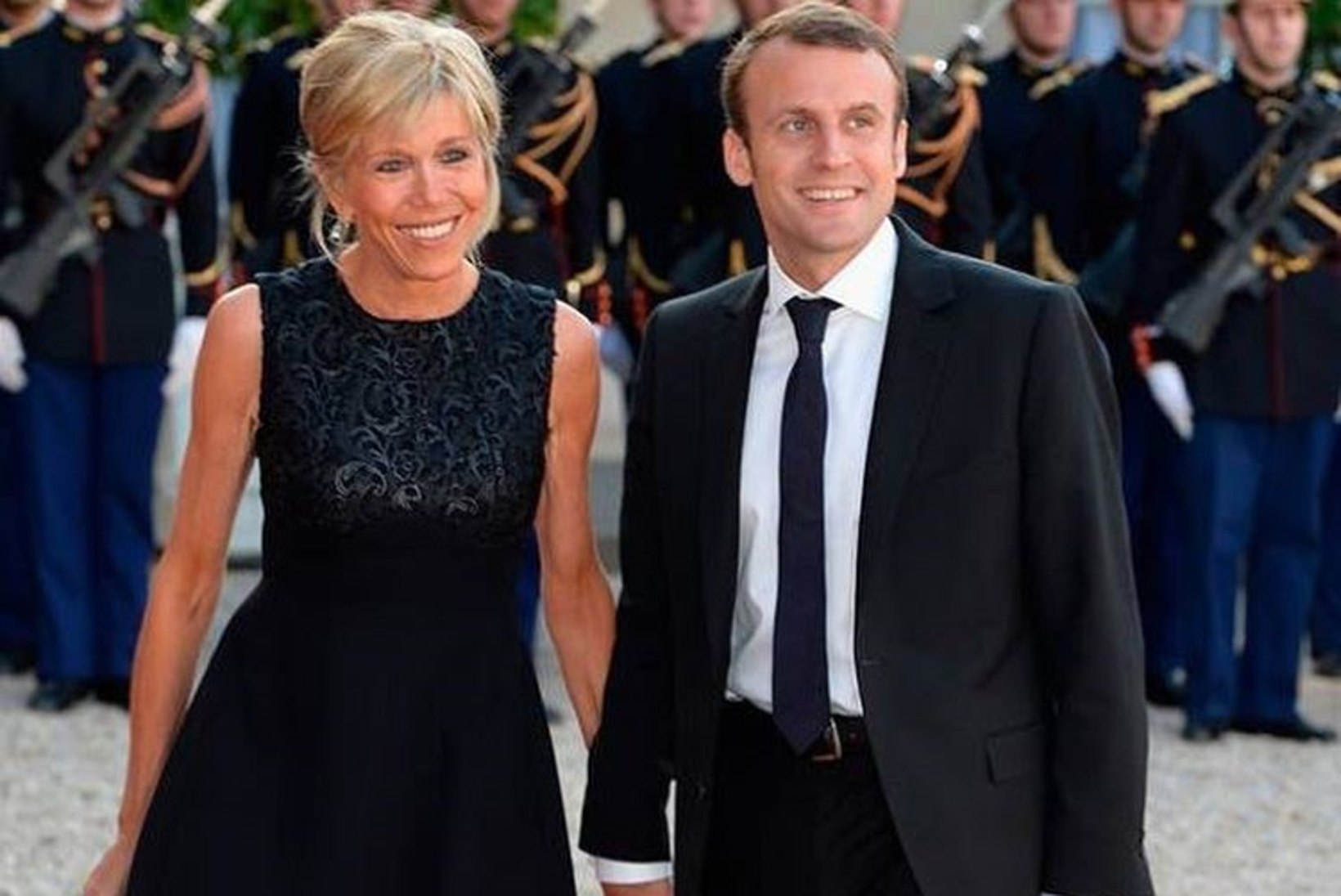 Kas imestate, et Prantsusmaa vast valitud presidendil on nii kuum naine? Pariislannad teavad, kuidas ka 60ndates eriti hea välja näha! 