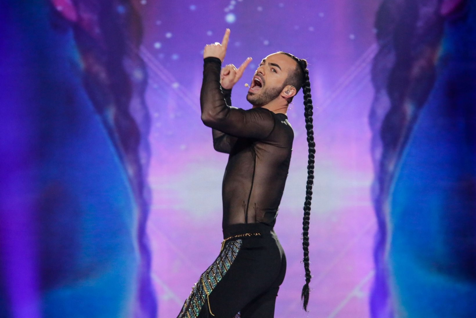 FOTOD | Eurovisioni esimene poolfinaal: kellel on kõige julgem lõhik, kes on noorim osaleja?