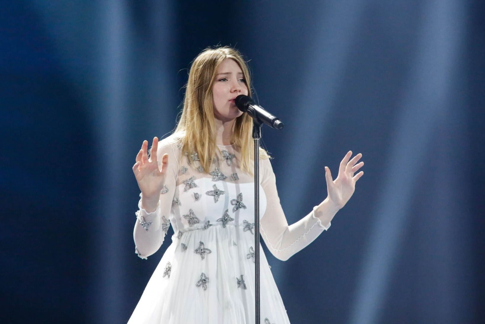 FOTOD | Eurovisioni esimene poolfinaal: kellel on kõige julgem lõhik, kes on noorim osaleja?