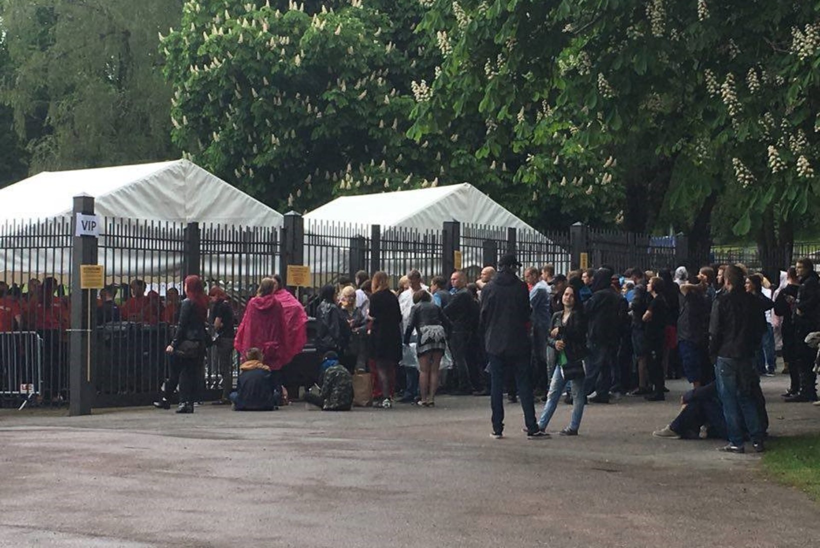 FOTOD | Pool tundi enne väravate avamist olid Rammsteini fännid juba järjekorras