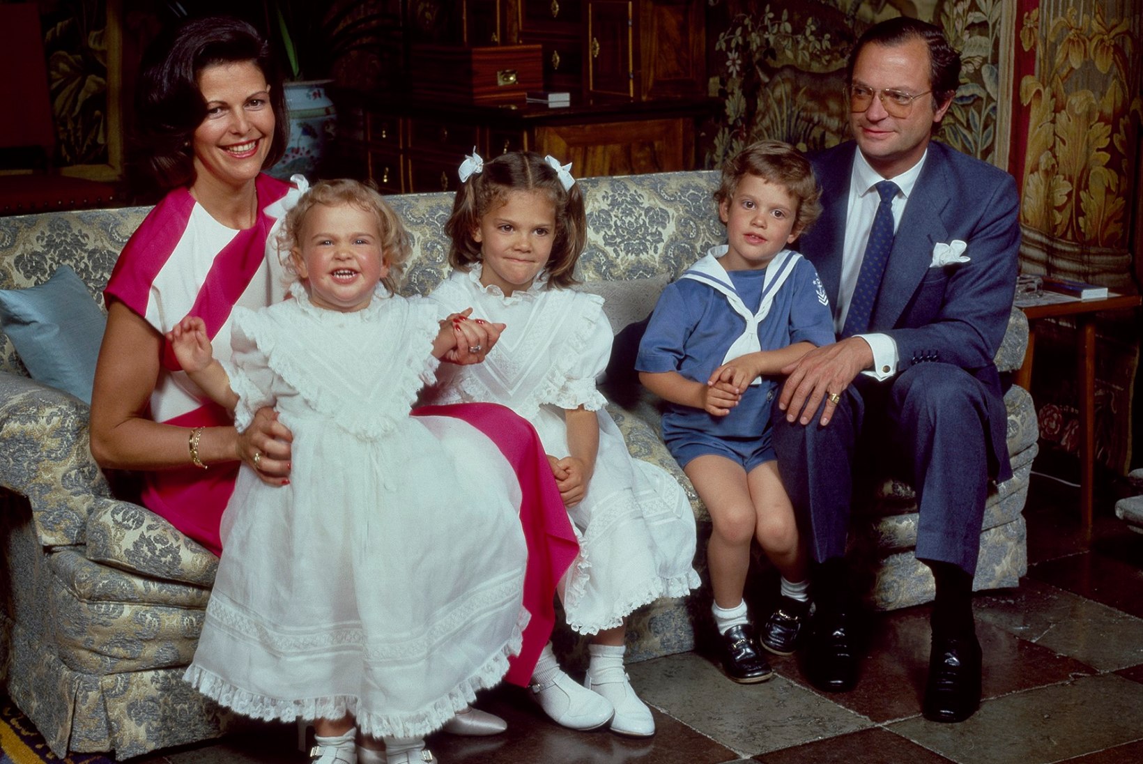 KUNINGLIK TAASKASUTUS: kroonprintsess Victoria kannab ema vanu kleite!