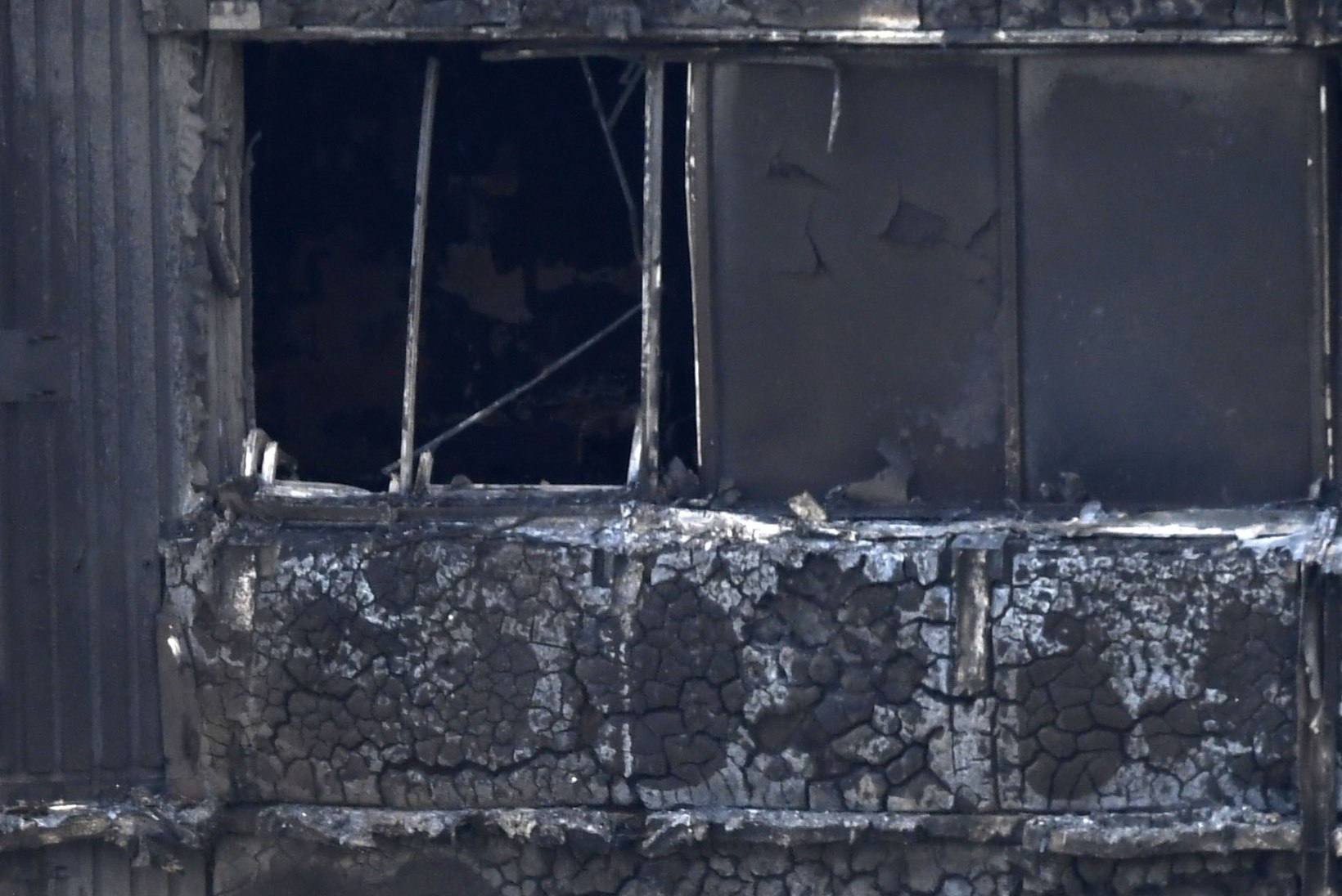 Londoni põlengu ohvrite ametlik arv tõusis kolmekümneni
