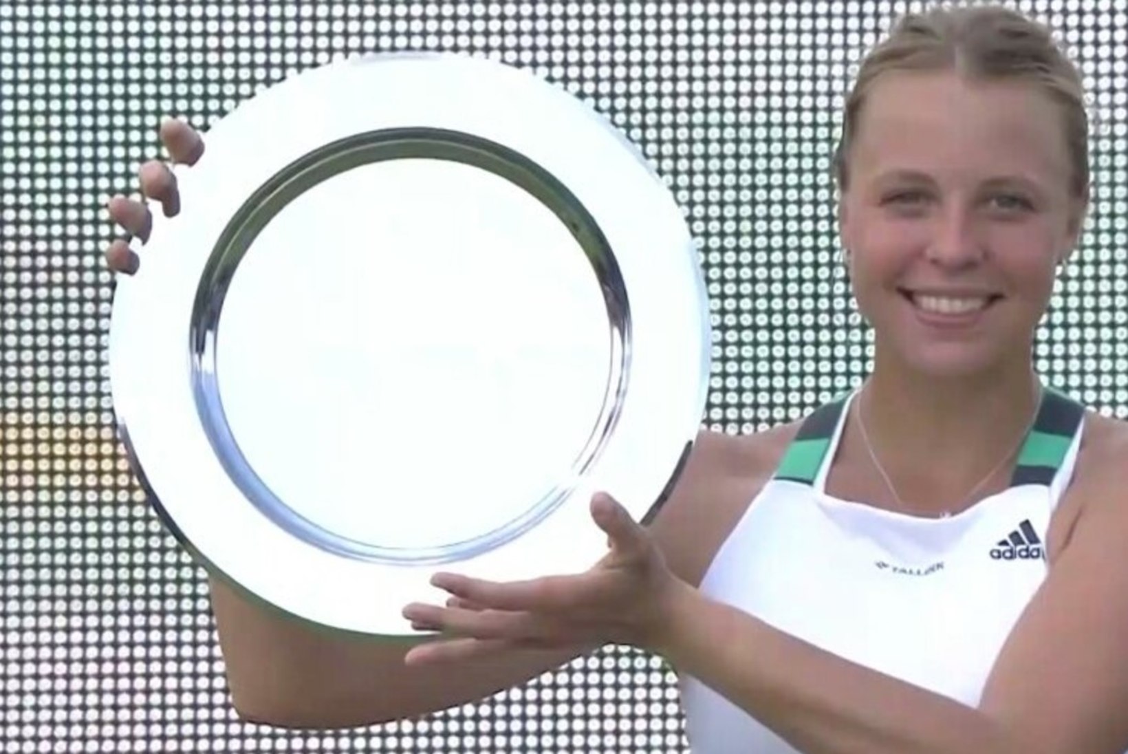 Kontaveit pärast Den Boschi WTA-turniiri võitu: tänan eestlasi, kes finaali vaatama tulid
