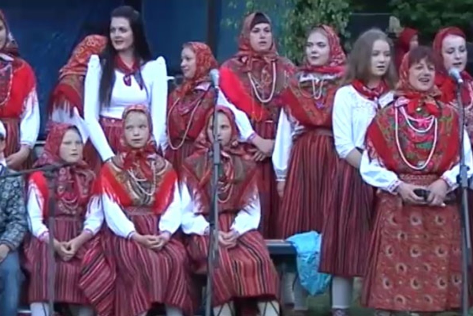 TV3 VIDEO | Hoogsad jaanipühad Kihnus: kirjud seelikud, traditsioonid, tants ja trall hommikust õhtuni