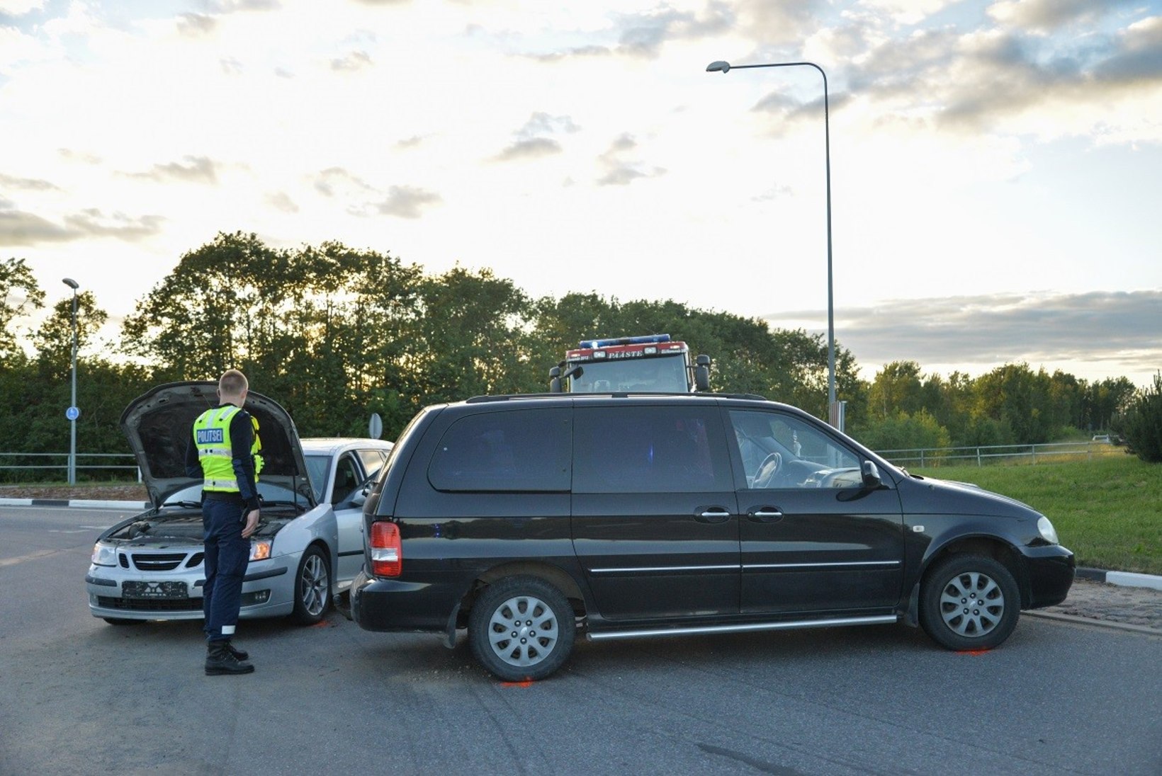 FOTOD | Viljandis põrkasid autod kokku