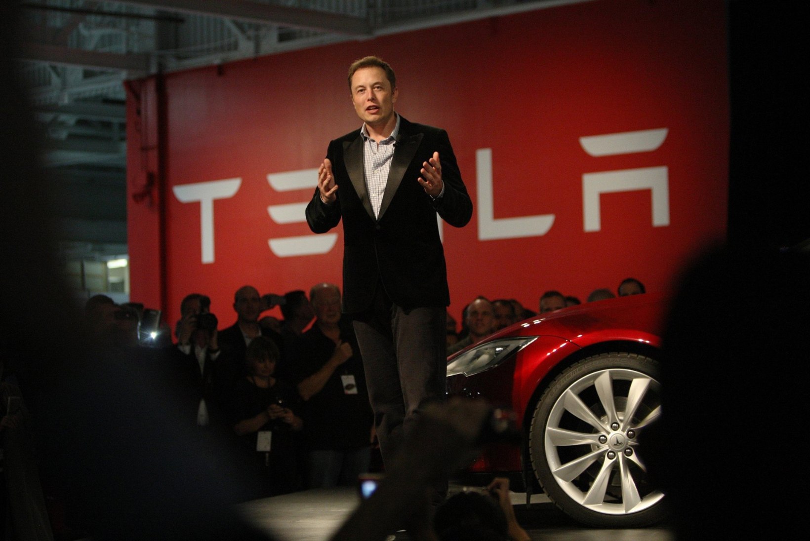 Millised on Eesti šansid Tesla gigatehas endale saada?