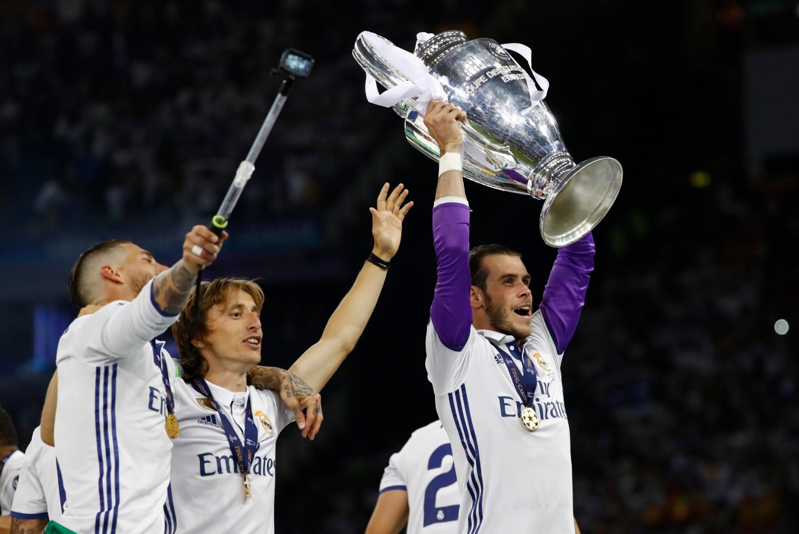 "Viva Gareth Bale!" – Walesi rahva pidu Madridi Reali võtmes
