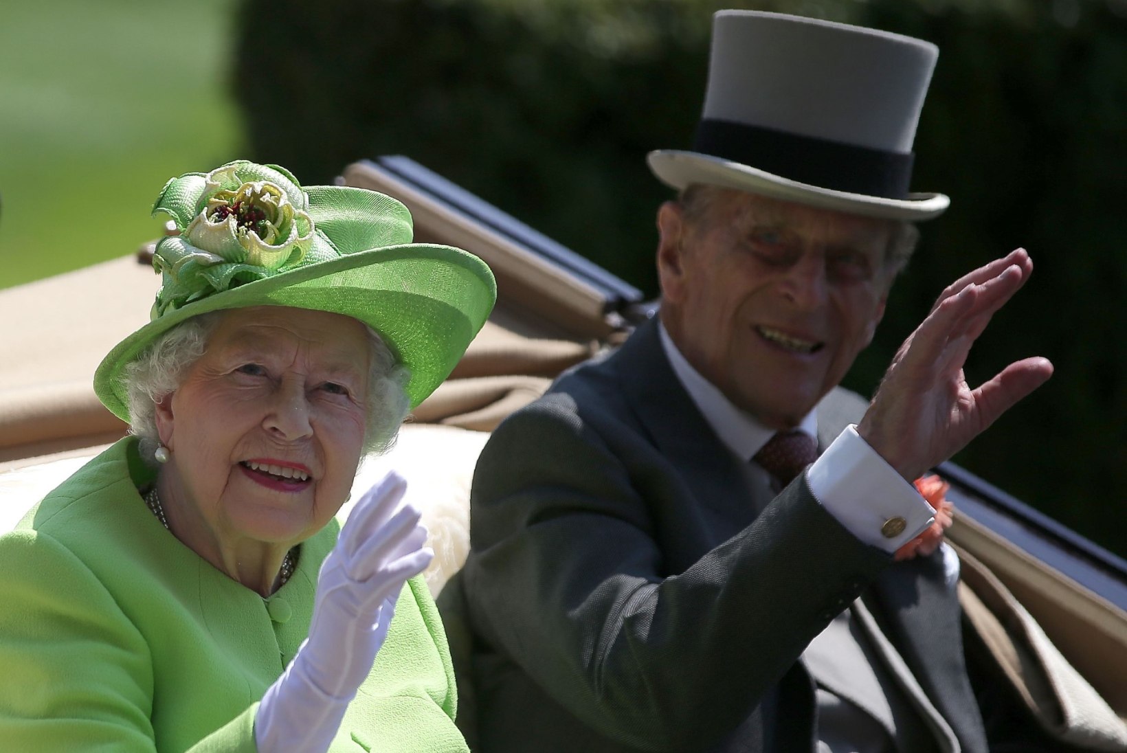 PALJU ÕNNE! Elizabeth II ja prints Philipi kihlusest täitub täna 70 aastat