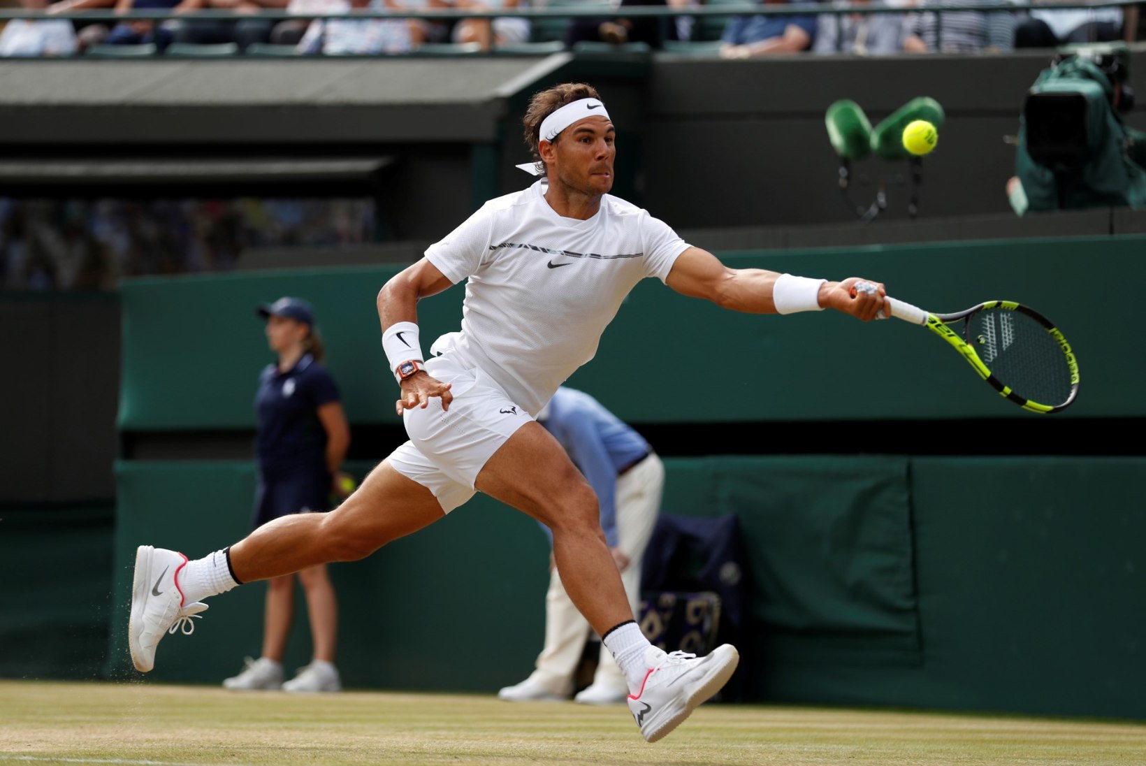 VIDEO | Rafael Nadaliga juhtus enne tänast Wimbledoni mängu naljakas äpardus