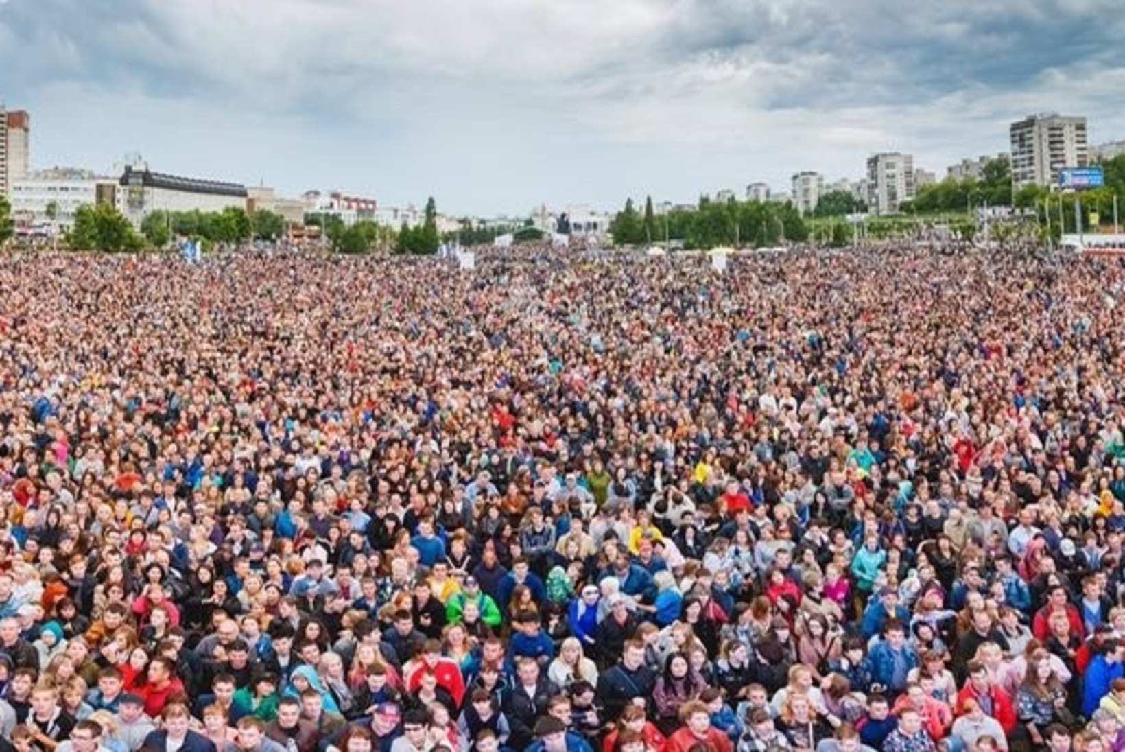 VIDEO JA FOTOD | Scooter andis Venemaal kontserdi 100 000 inimesele