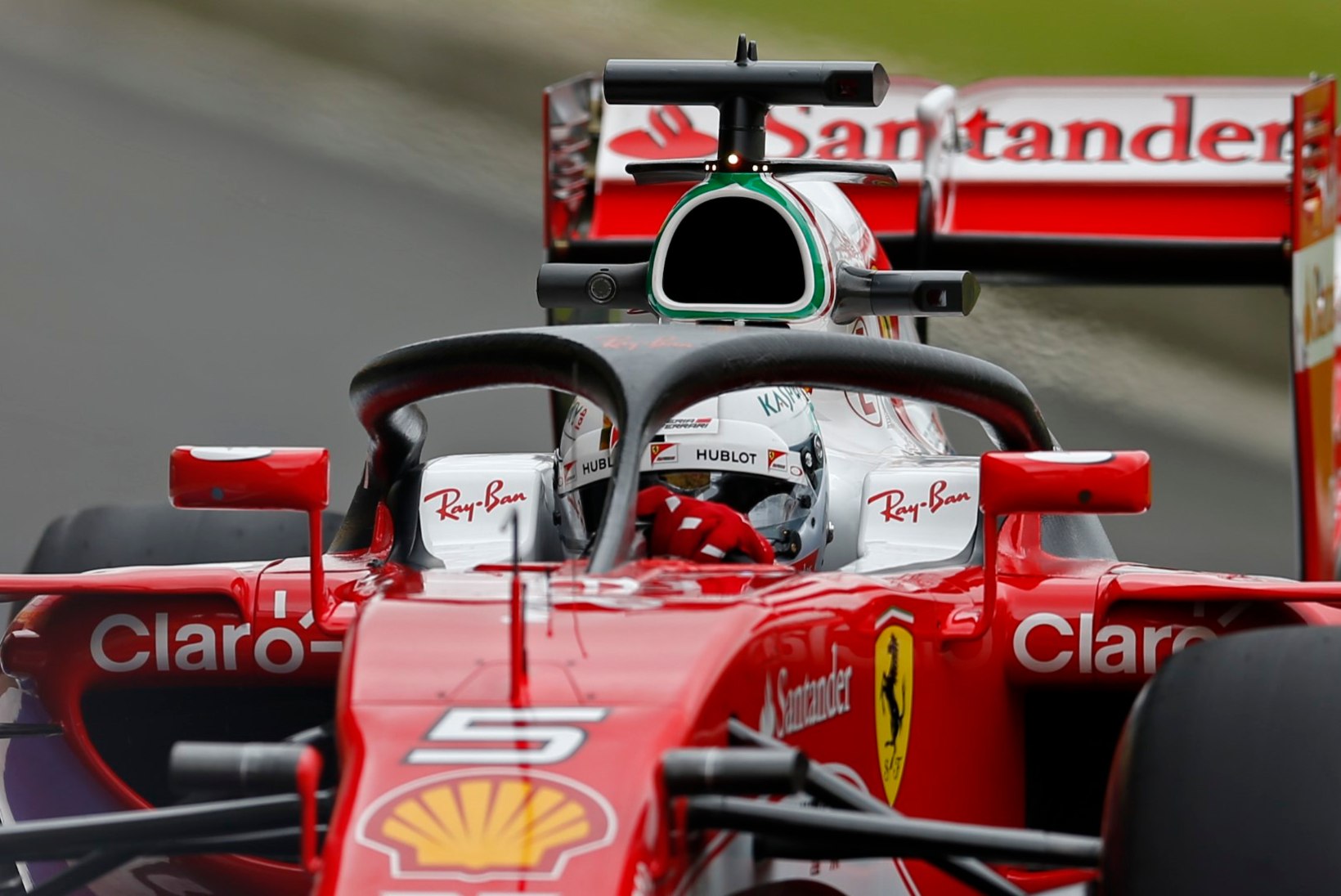 FOTOUUDIS | Ferrari katsetab Suurbritannias uutmoodi kaitsekilpi
