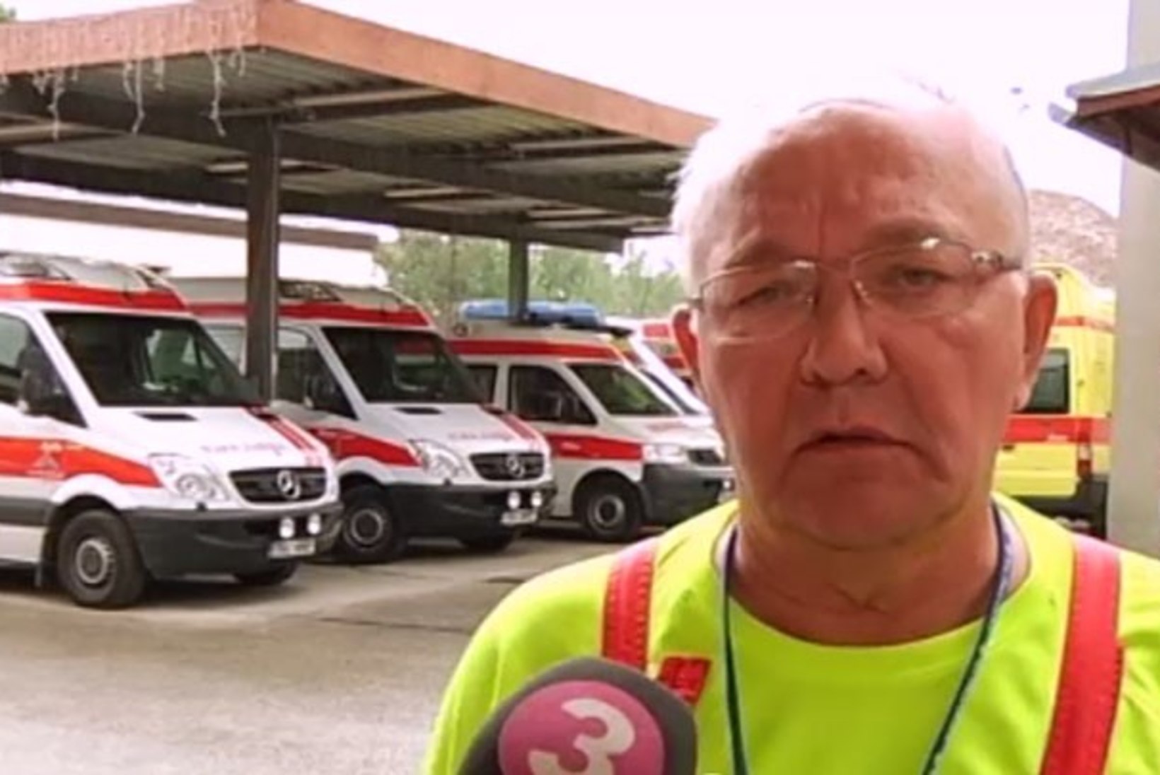 TV3 VIDEO | Neli koolinoort päästsid bussipeatuses infarkti saanud vanahärra elu