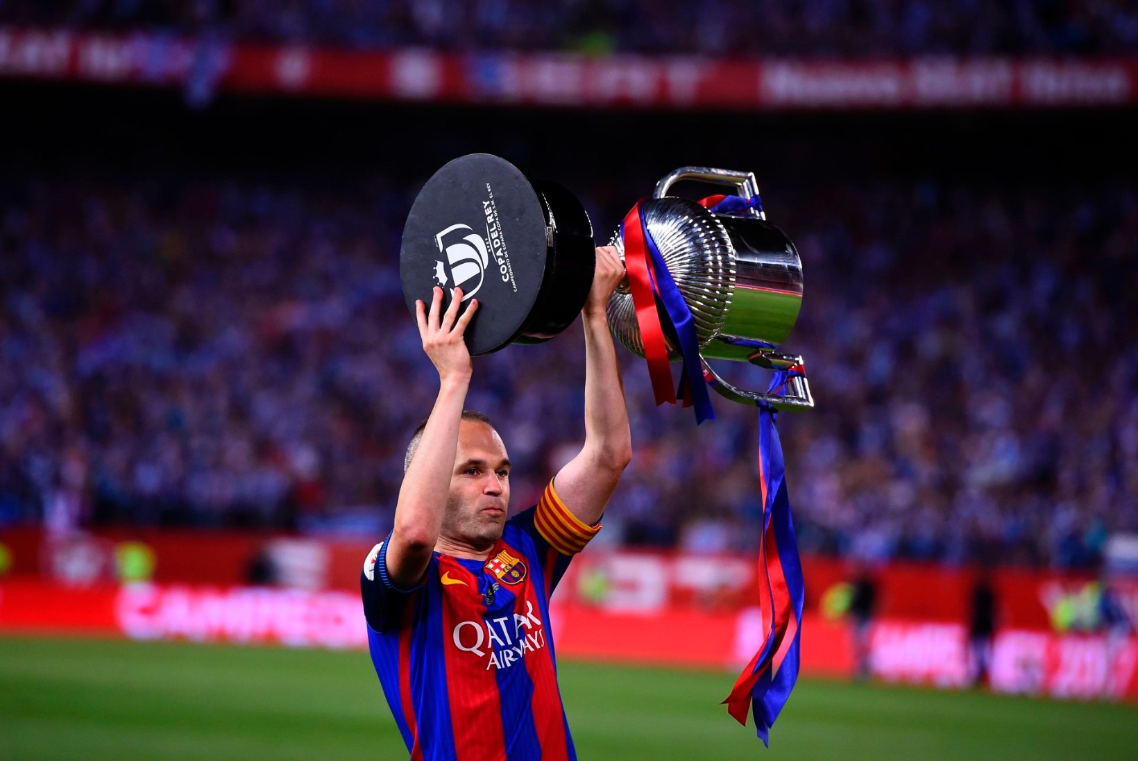 KUULUJUTUVESKI | Barcelona legend lahkub klubist, Premier League'i trio jahib Bayerni Thomas Müllerit