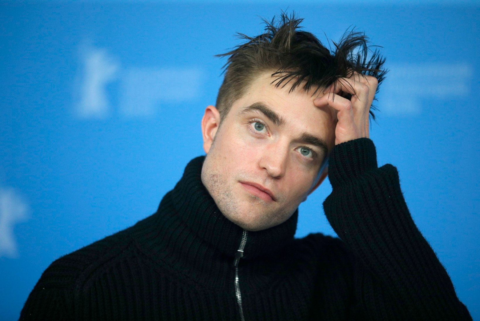Kuidas siis nii? Tiinekate lemmik Robert Pattinson tunnistab, et oleks tujutsemise tõttu "Twilighti" filmidest kinga saanud!
