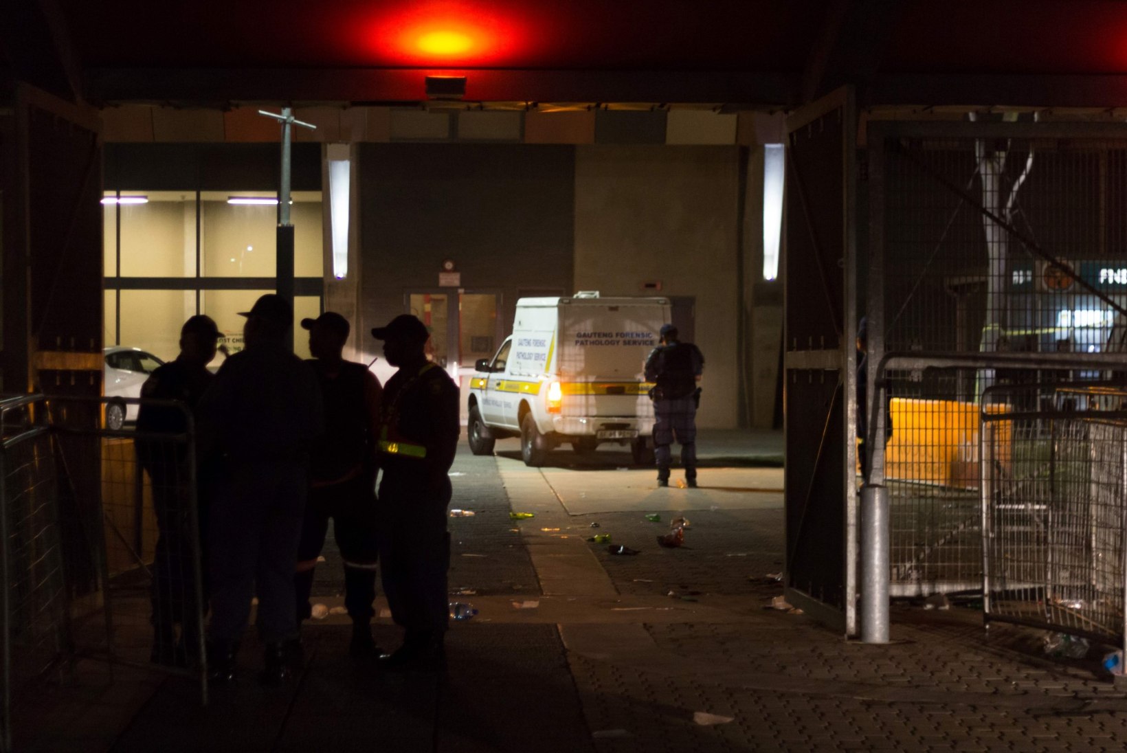 JUBE! Lõuna-Aafrika Vabariigis litsuti jalgpallistaadionil kaks inimest surnuks