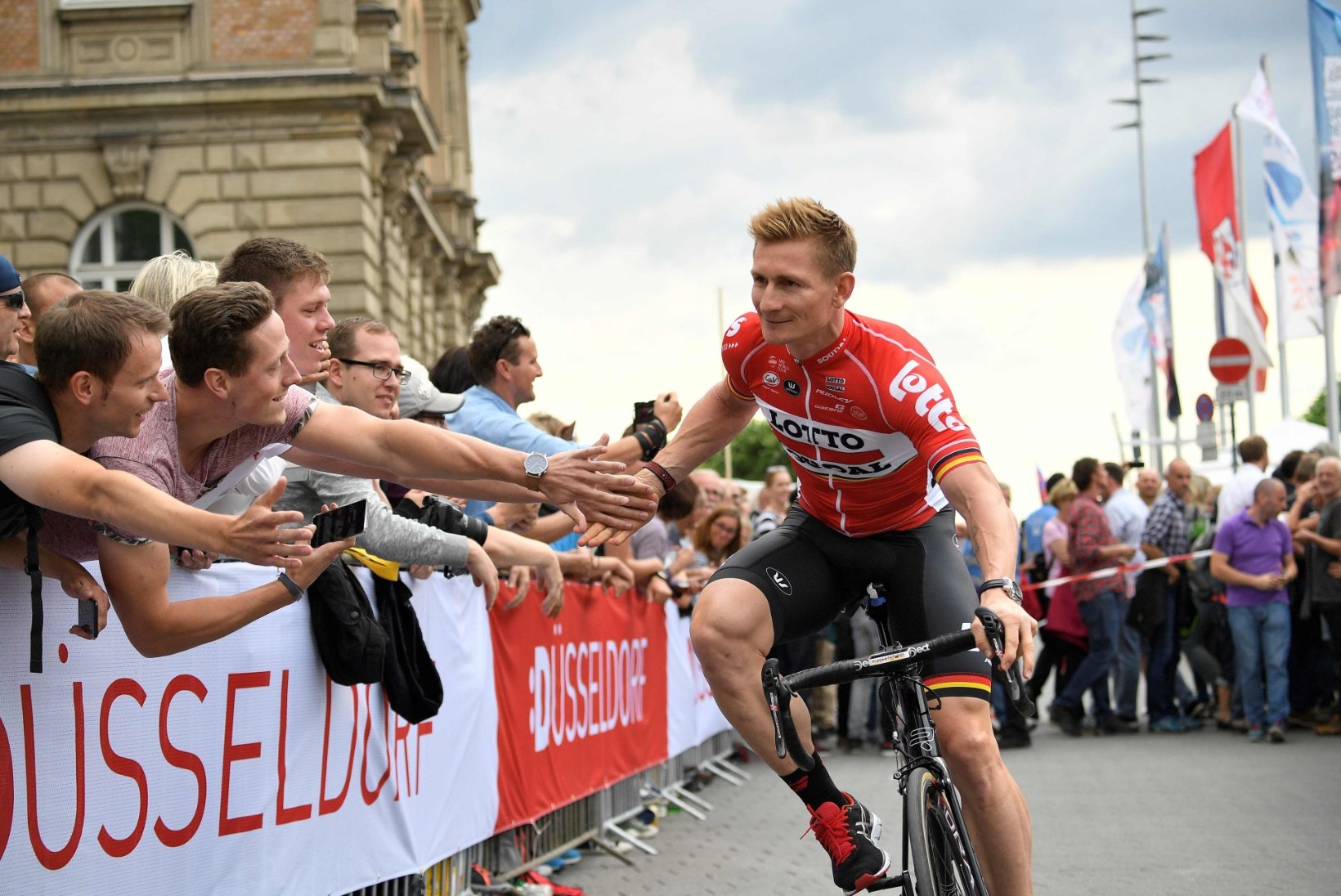 Sprinter manitseb Tour de France'il pealtvaatajaid