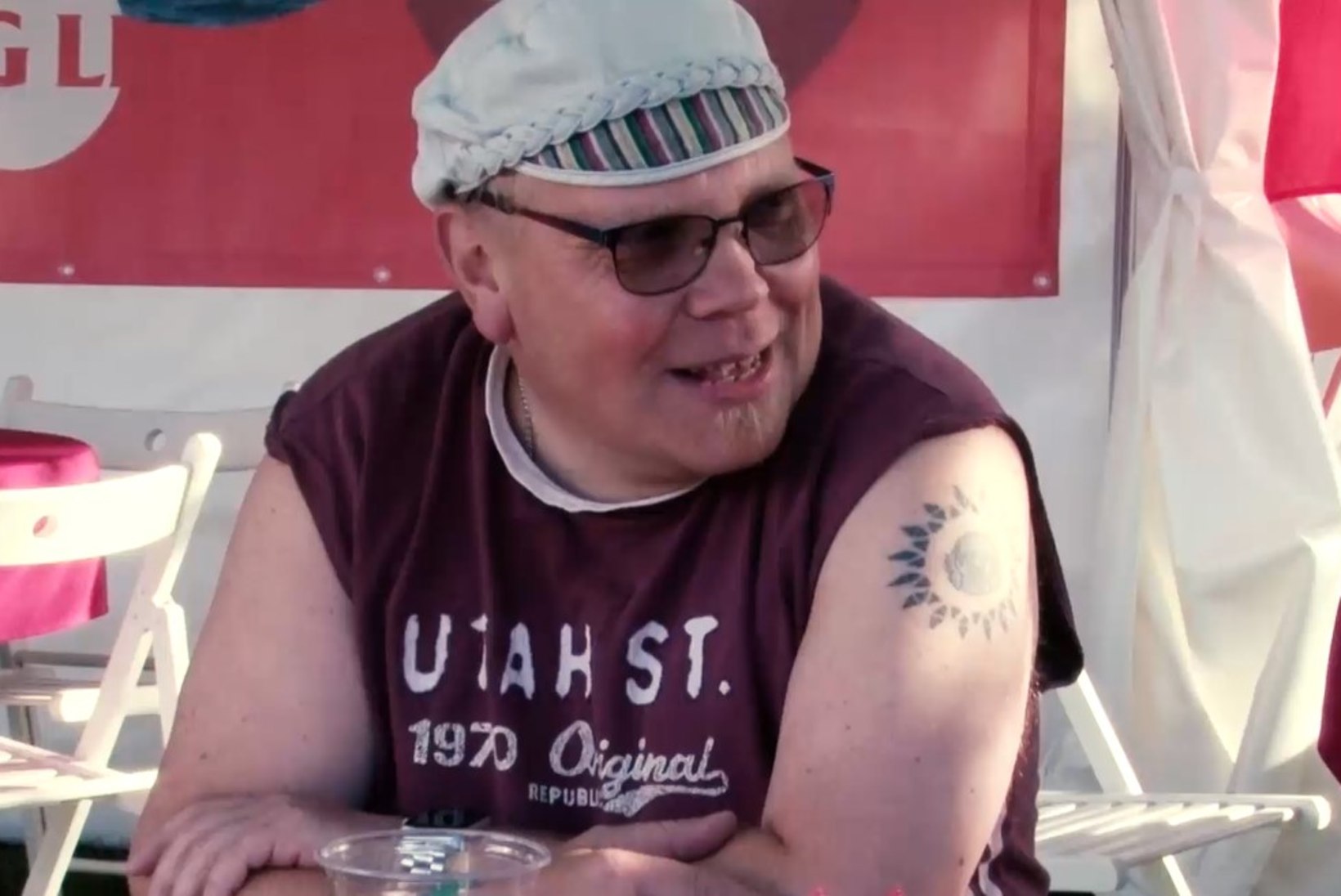 VIDEO | Õlale Õllesummeri logo tätoveerinud mees pääseb iga aasta tasuta peole