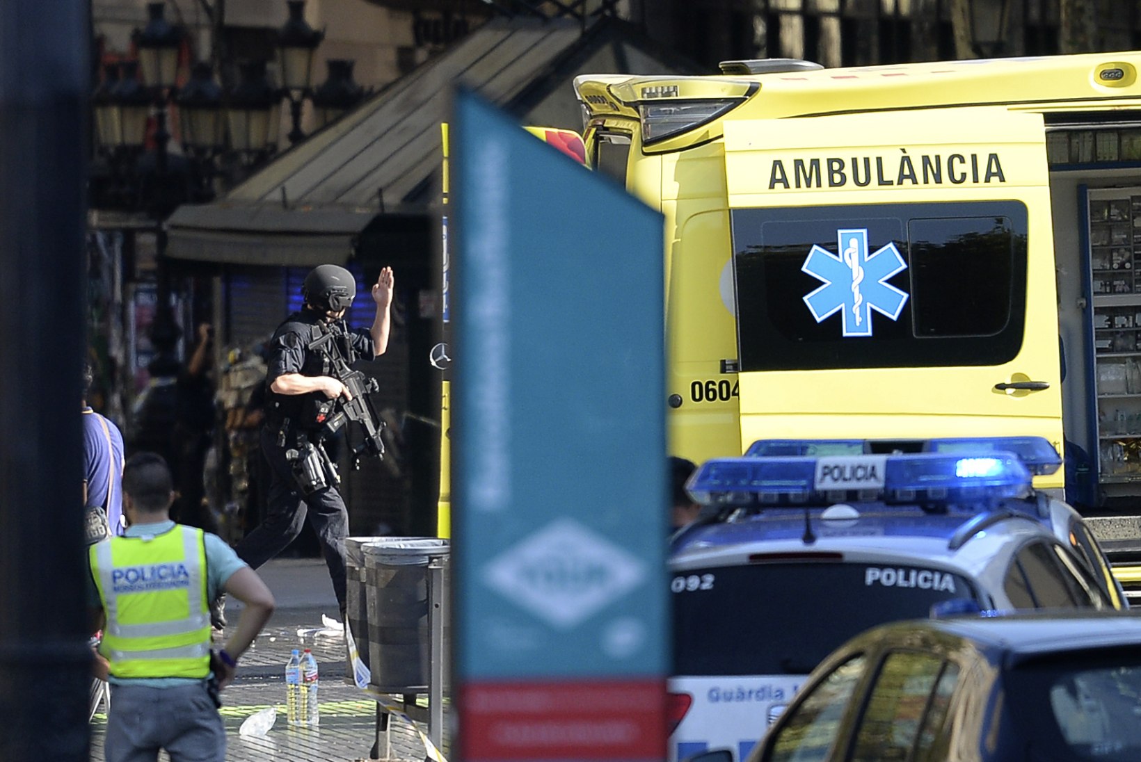 Terror Barcelonas: kaubikurünnakus vähemalt 13 surnut ja 64 vigastatut 