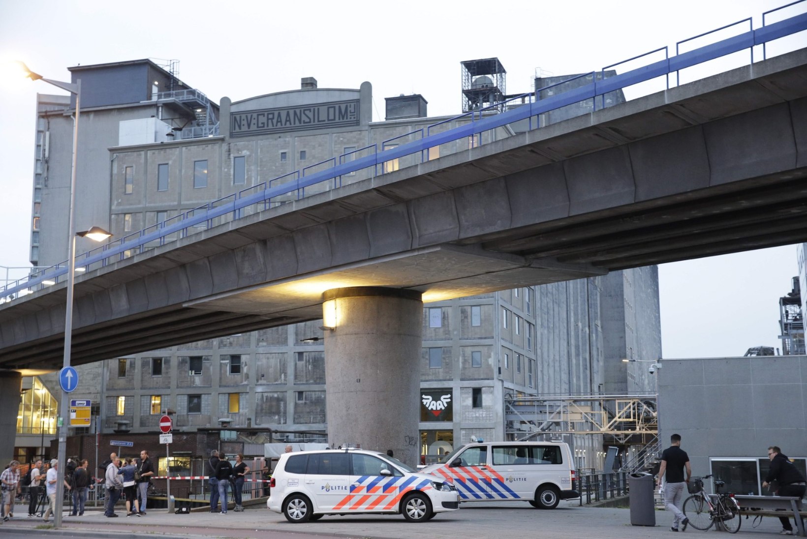 Rotterdamis katkestati terroriohu tõttu rokk-kontsert