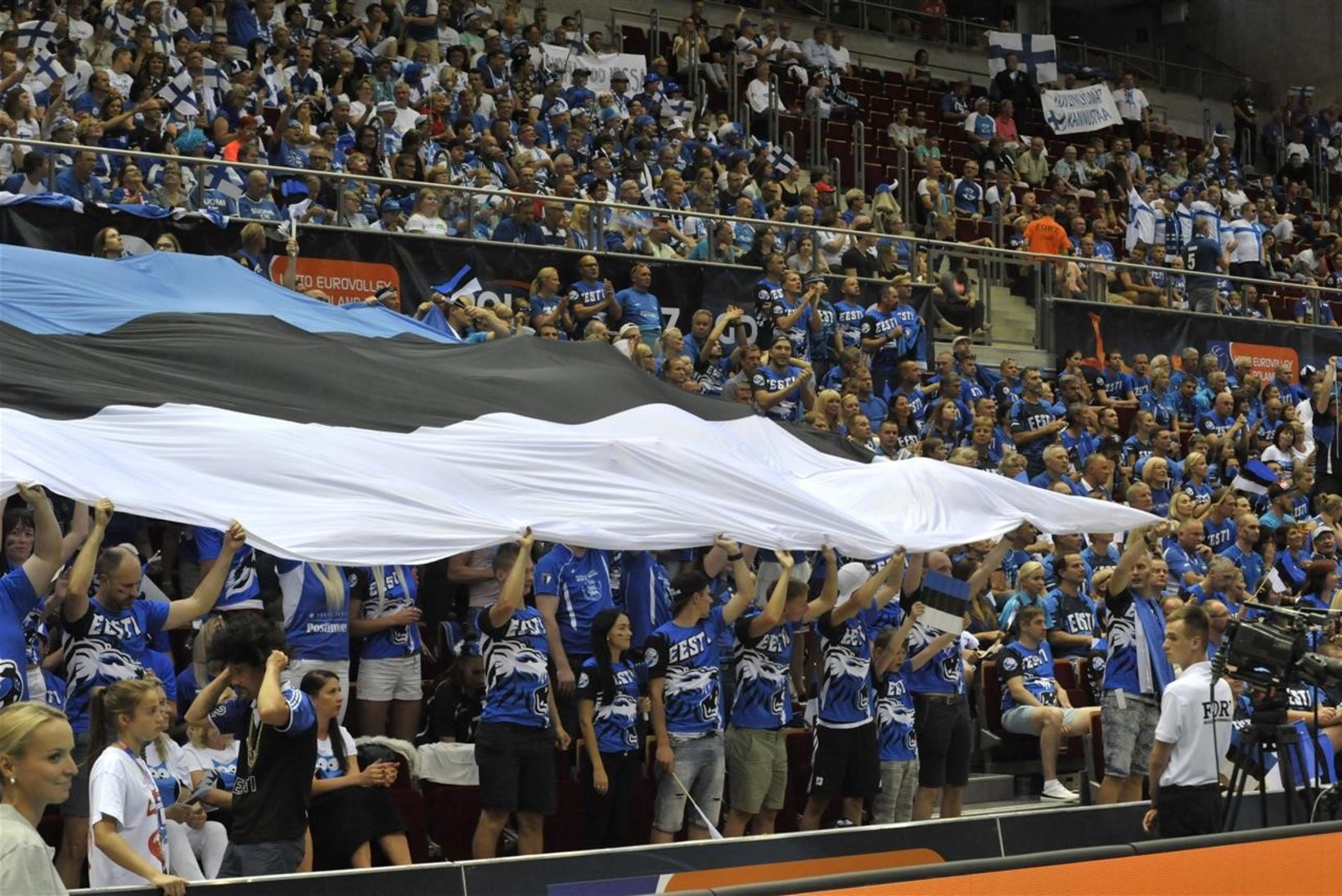 ÕL POOLAS | Poolakad imetlevad Eesti võrkpallifänne: paljud võivad neist ainult unistada