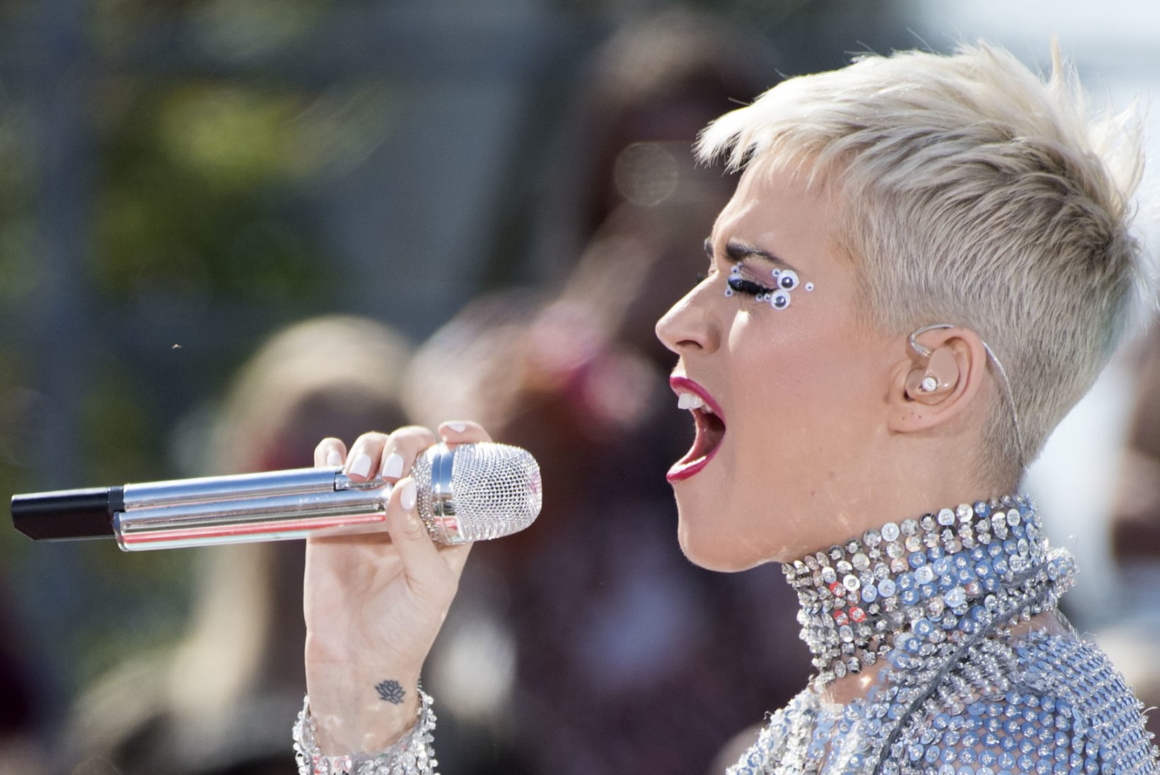 Lavatööline süüdistab varbast ilmajäämises  Katy Perryt 