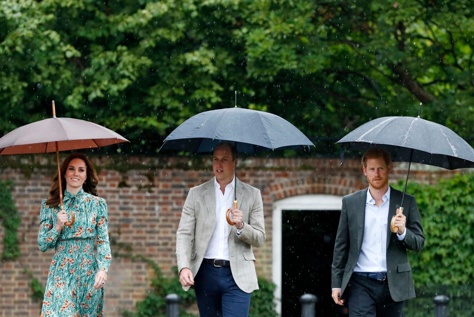 Prints William ja prints Harry käisid Diana 20. surma-aastapäeva mälestamas