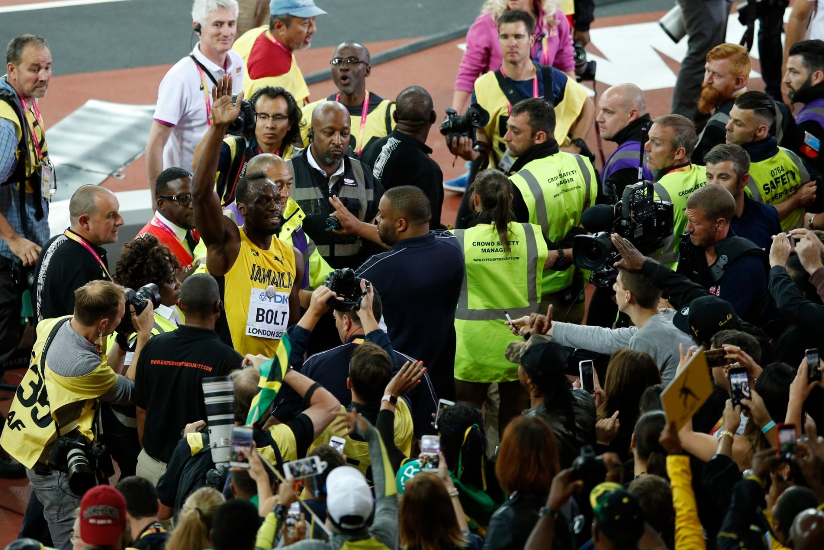ÕL LONDONIS | Kuidas Bolt fotograafid omavahel kaklema ajas ja maailmameister pikalt saadeti
