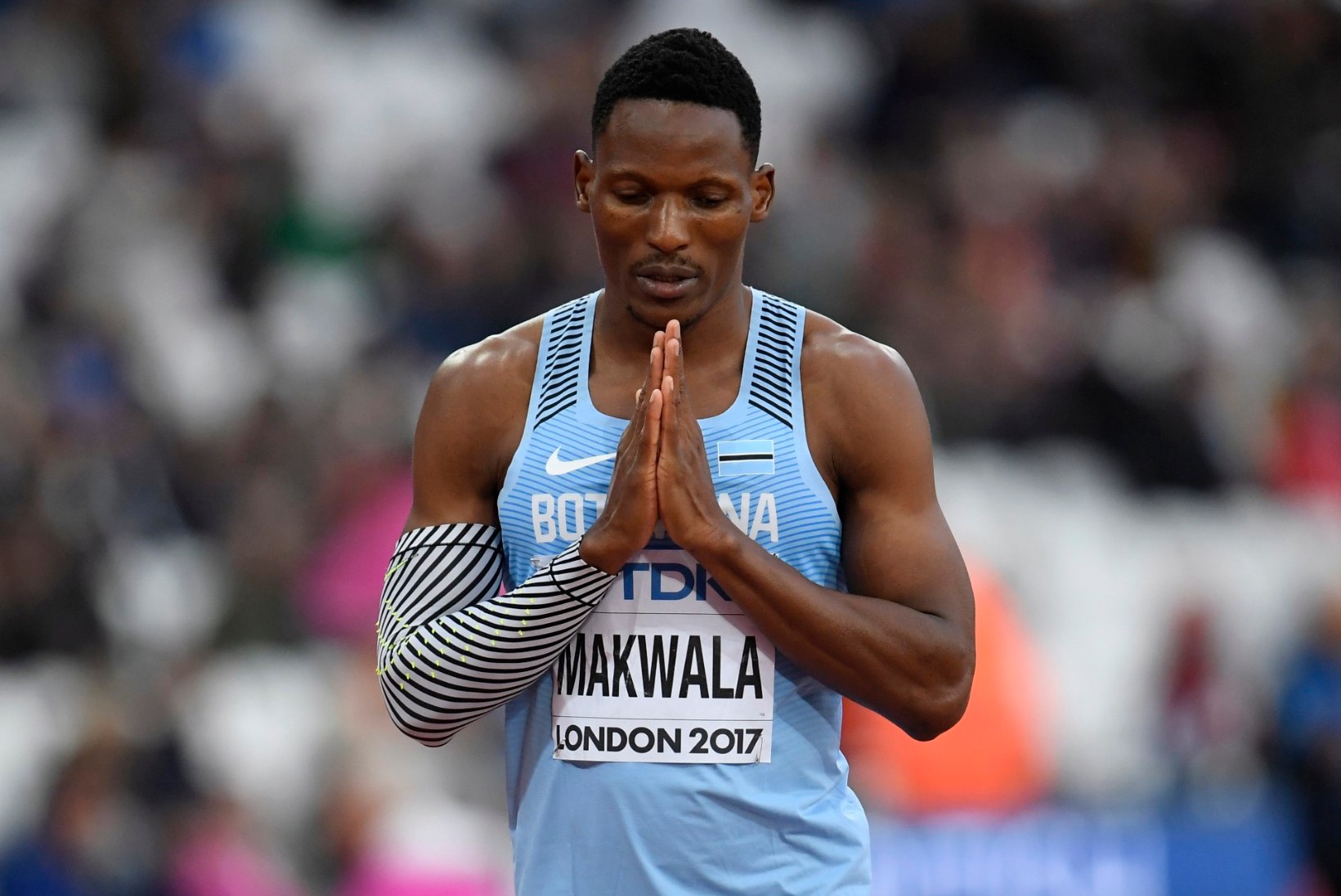 ÕL LONDONIS | GALERII: Olematu kõhuviiruse seljatanud Makwala murdis 200 m jooksus poolfinaali