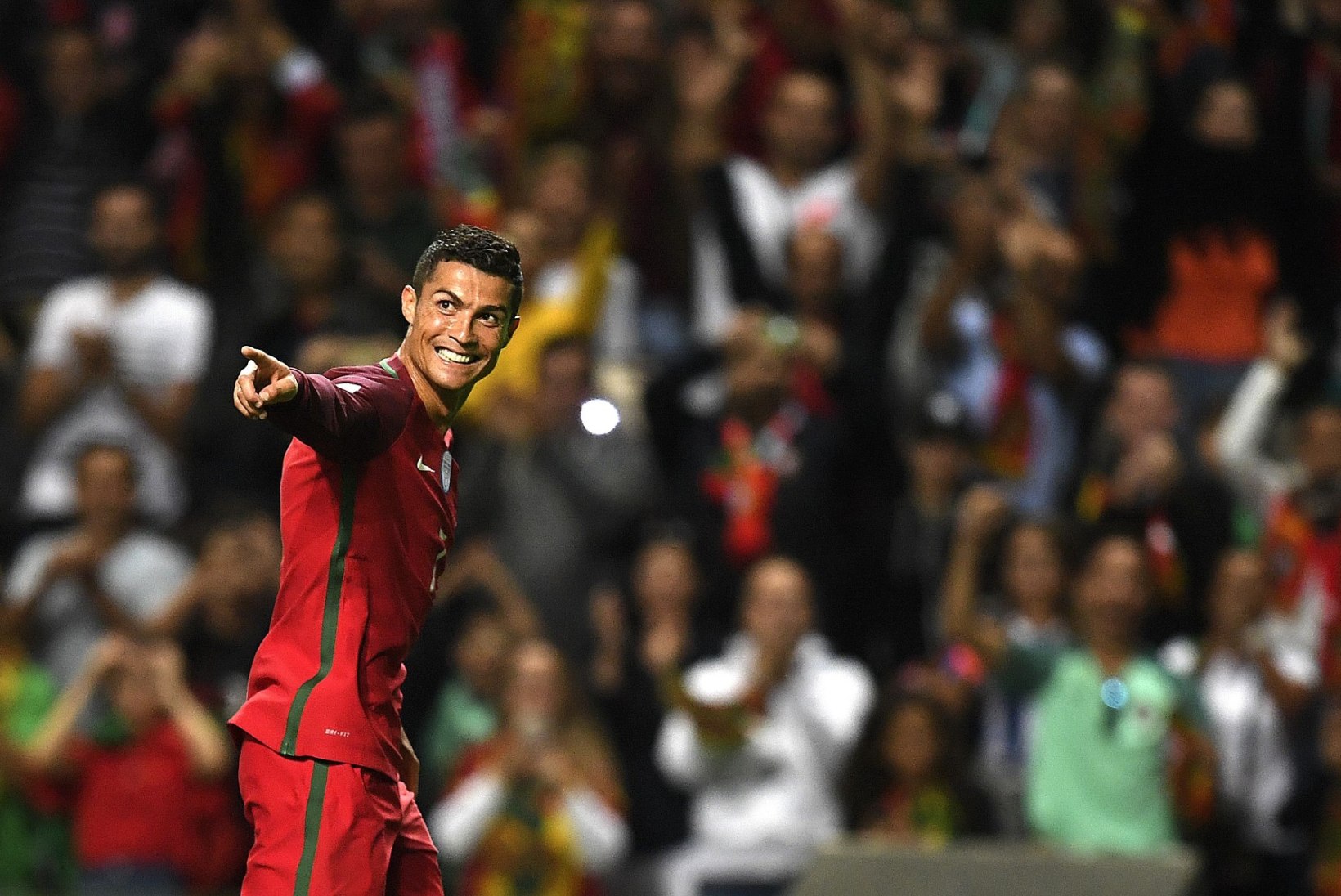 VIDEO | MM-valiksari: Prantsusmaa põrmustas Hollandi, Ronaldo möödus tänu imelöögile Pelest