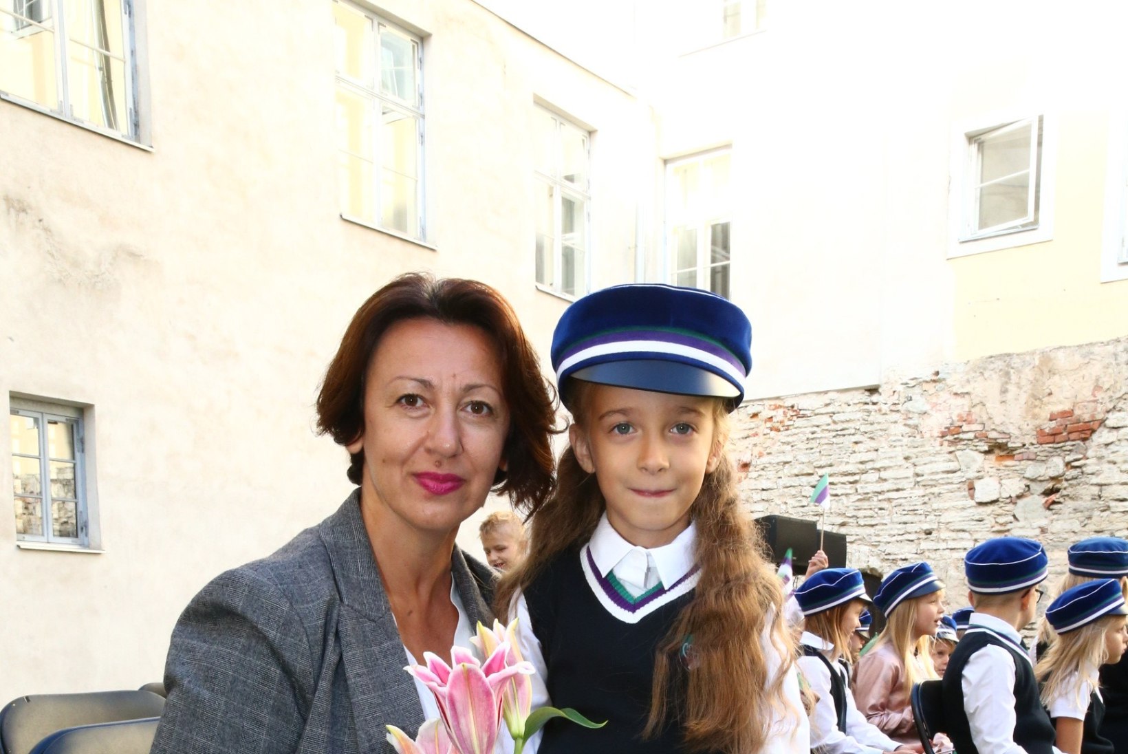 Oksana Tandit tütre kooliminekust: nutnud ta ei ole, see on põhiline