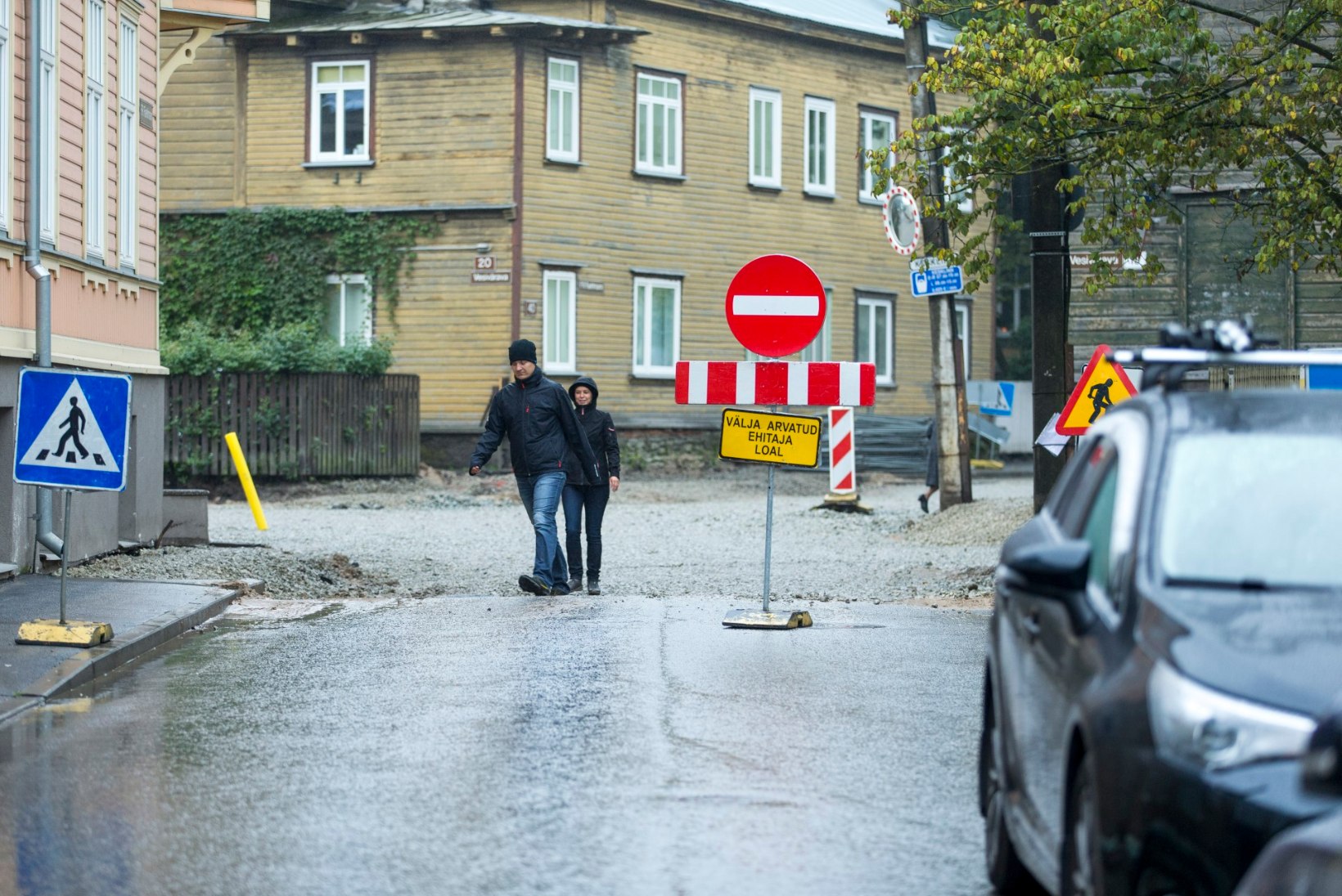 KAS SA JÄID KA LÕKSU? Suhtlusvõrgustikus kirutakse üksteise võidu Tallinna jooksu kehva liikluskorraldust