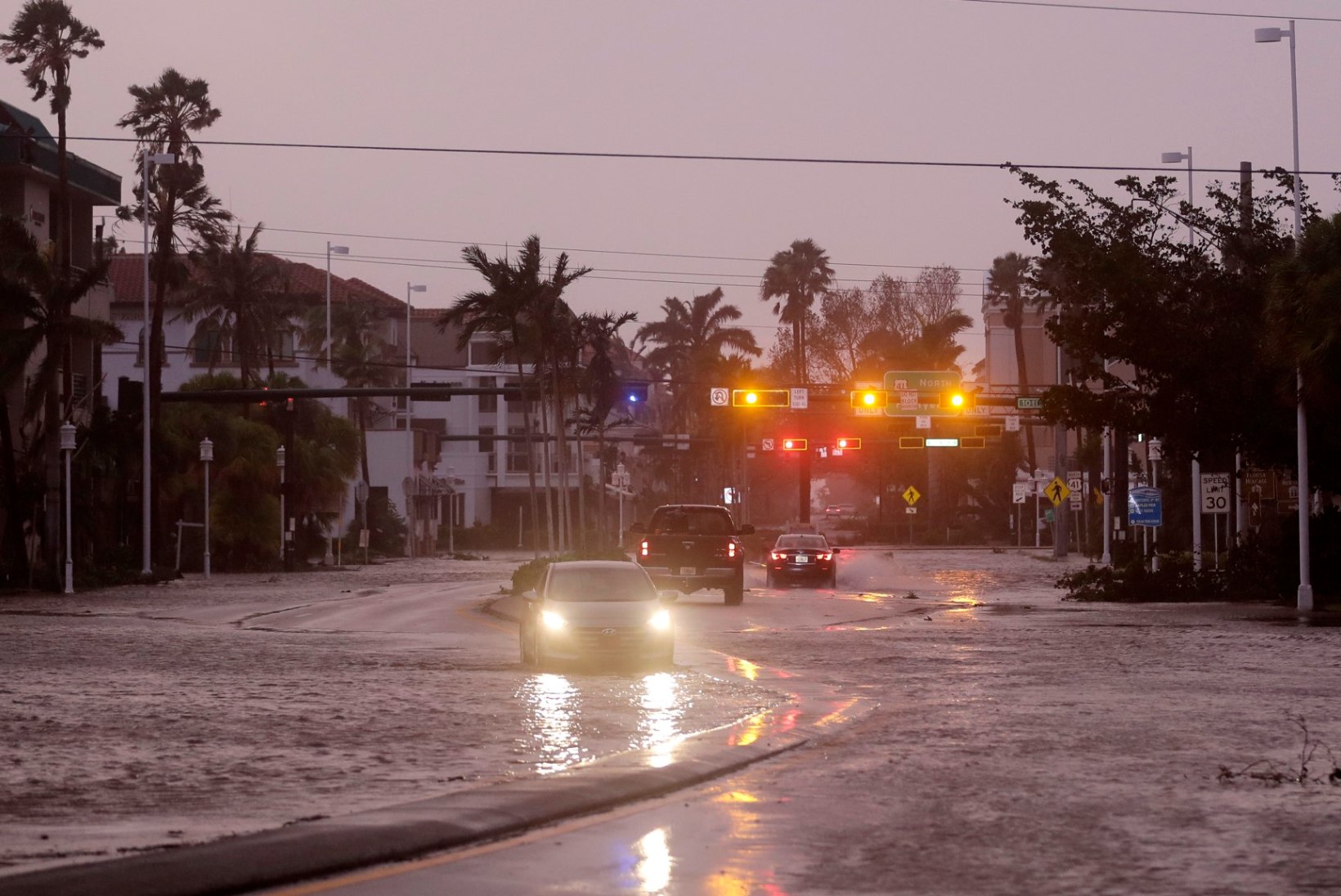 VIDEOD JA FOTOD | Irma kaotab oma võimsust ning on taandunud teise kategooria orkaaniks