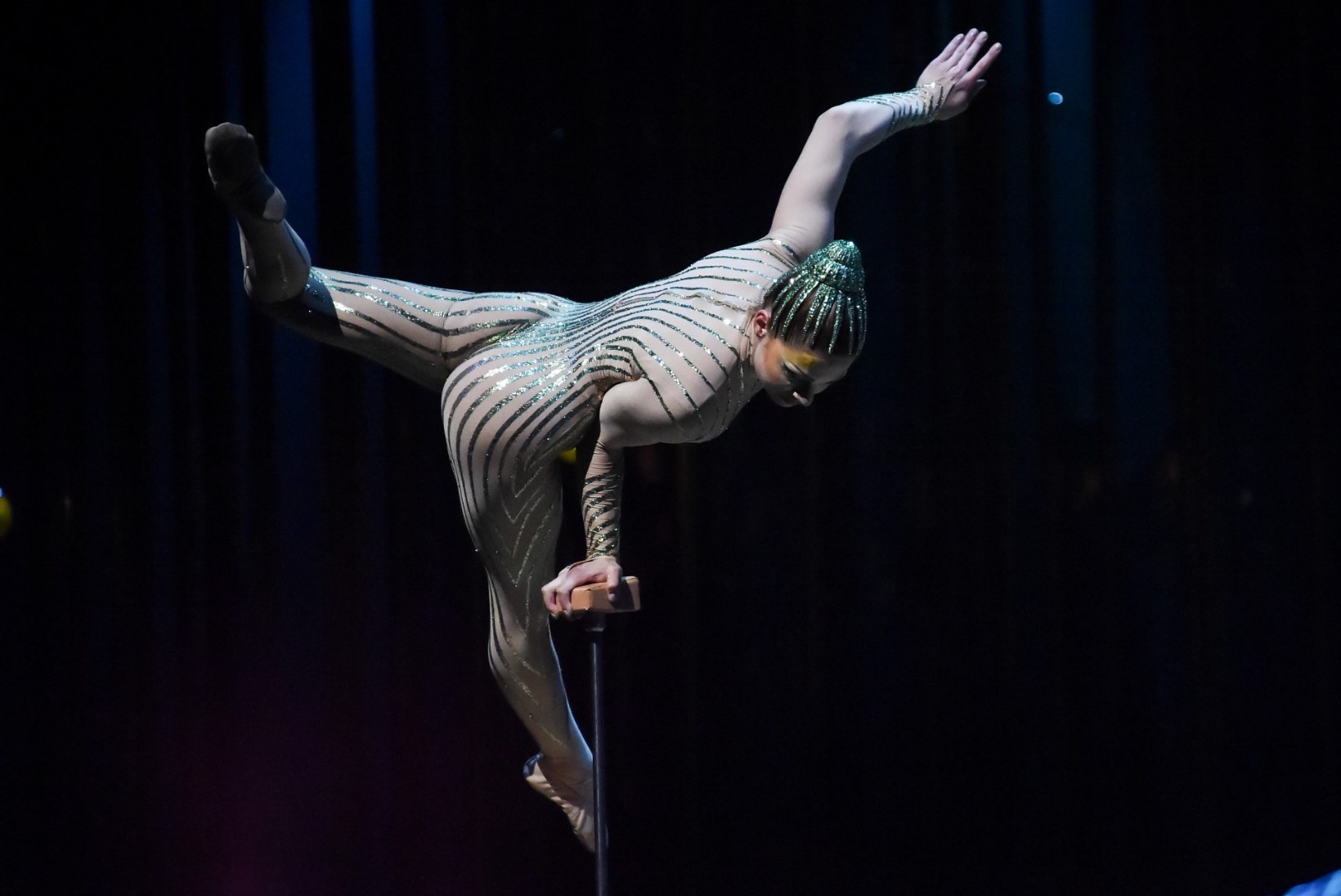 ÕHTULEHE VIDEO | Cirque du Soleil' meeskond veab endaga kaasas üle 2000 kostüümielemendi